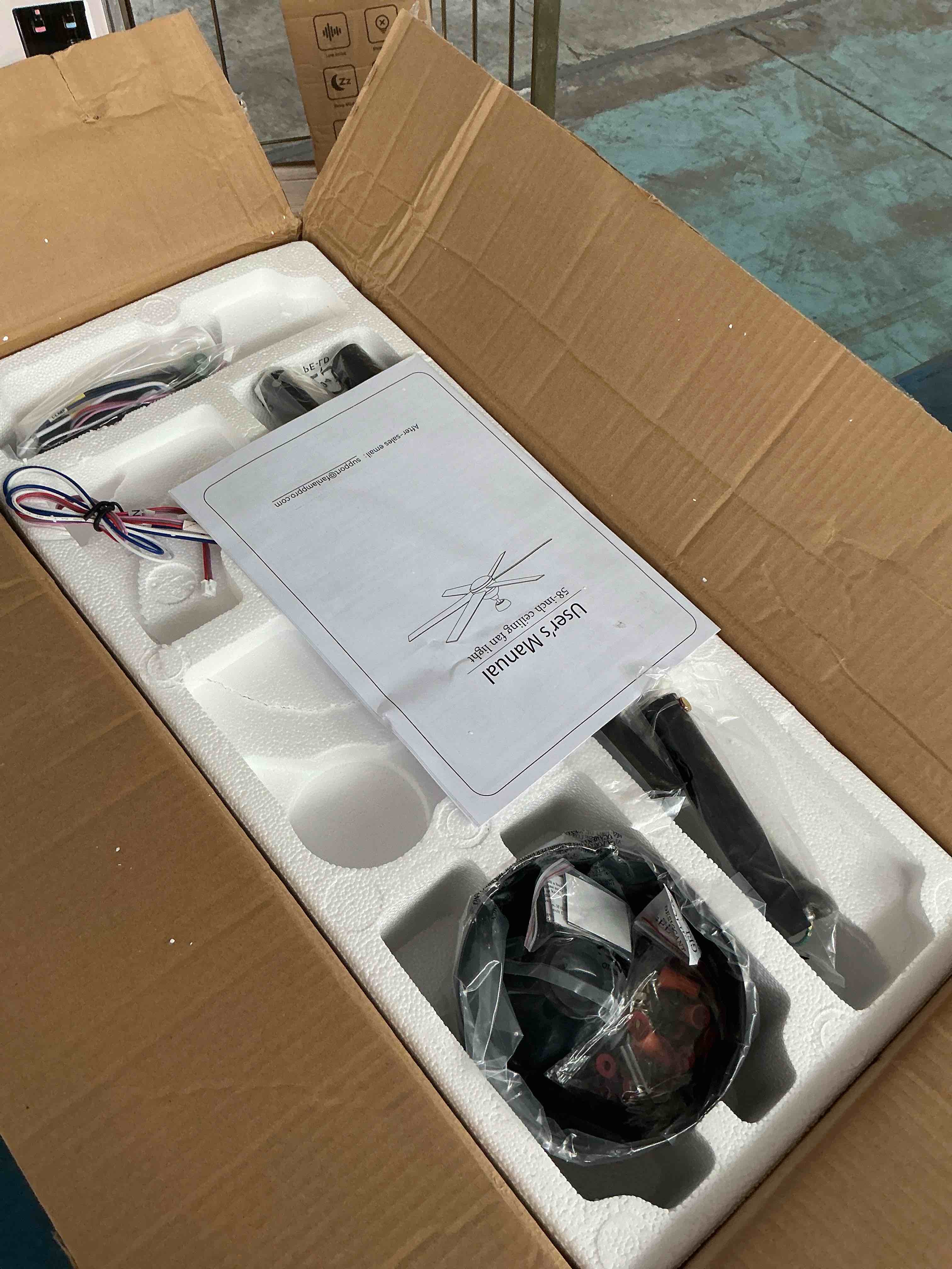 https://s3.amazonaws.com/lotting-images-prod/NonstopDeals/GRA3613813_1754600626507.jpeg