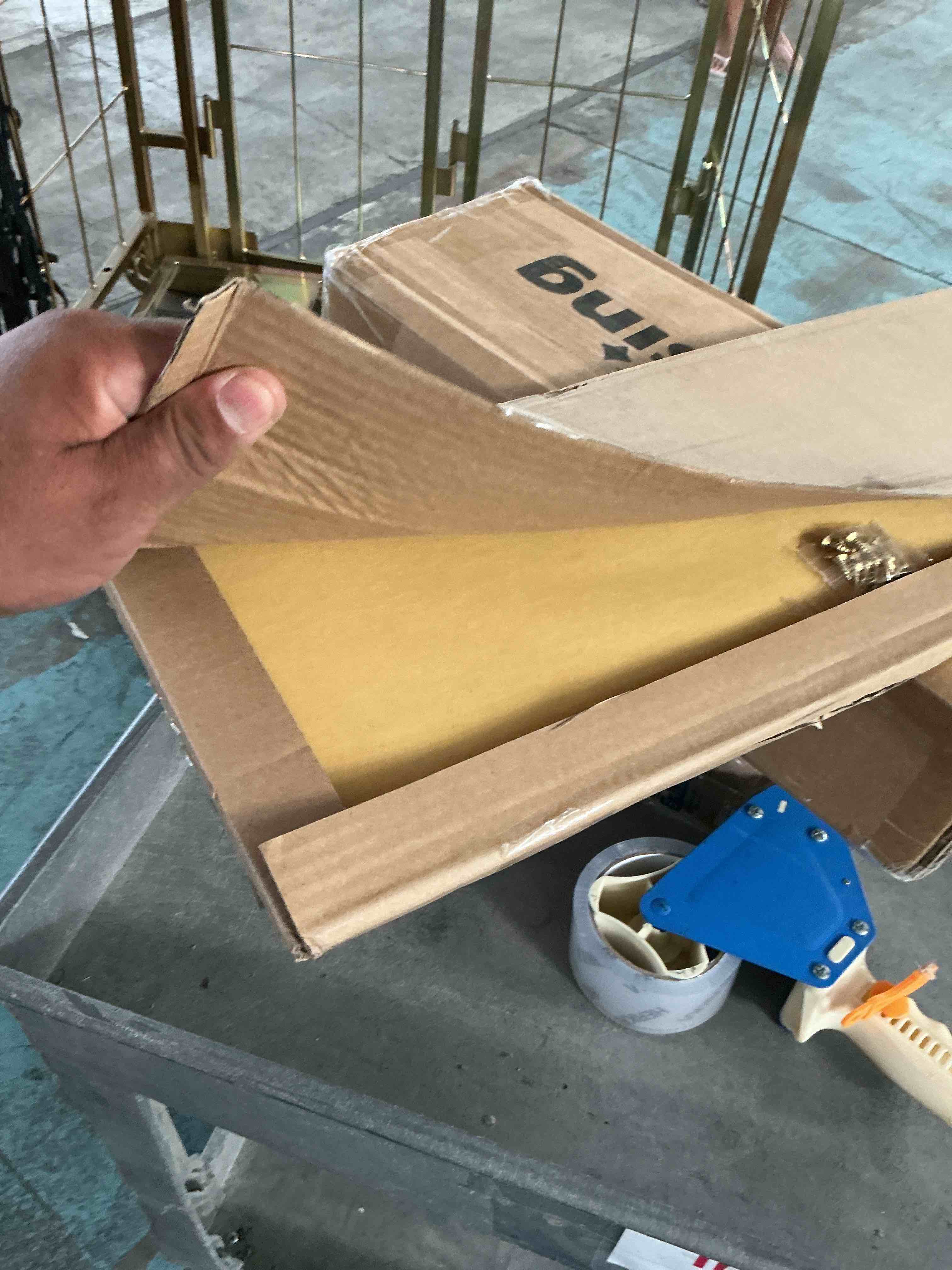 https://s3.amazonaws.com/lotting-images-prod/NonstopDeals/GRA3613832_1754605381391.jpeg