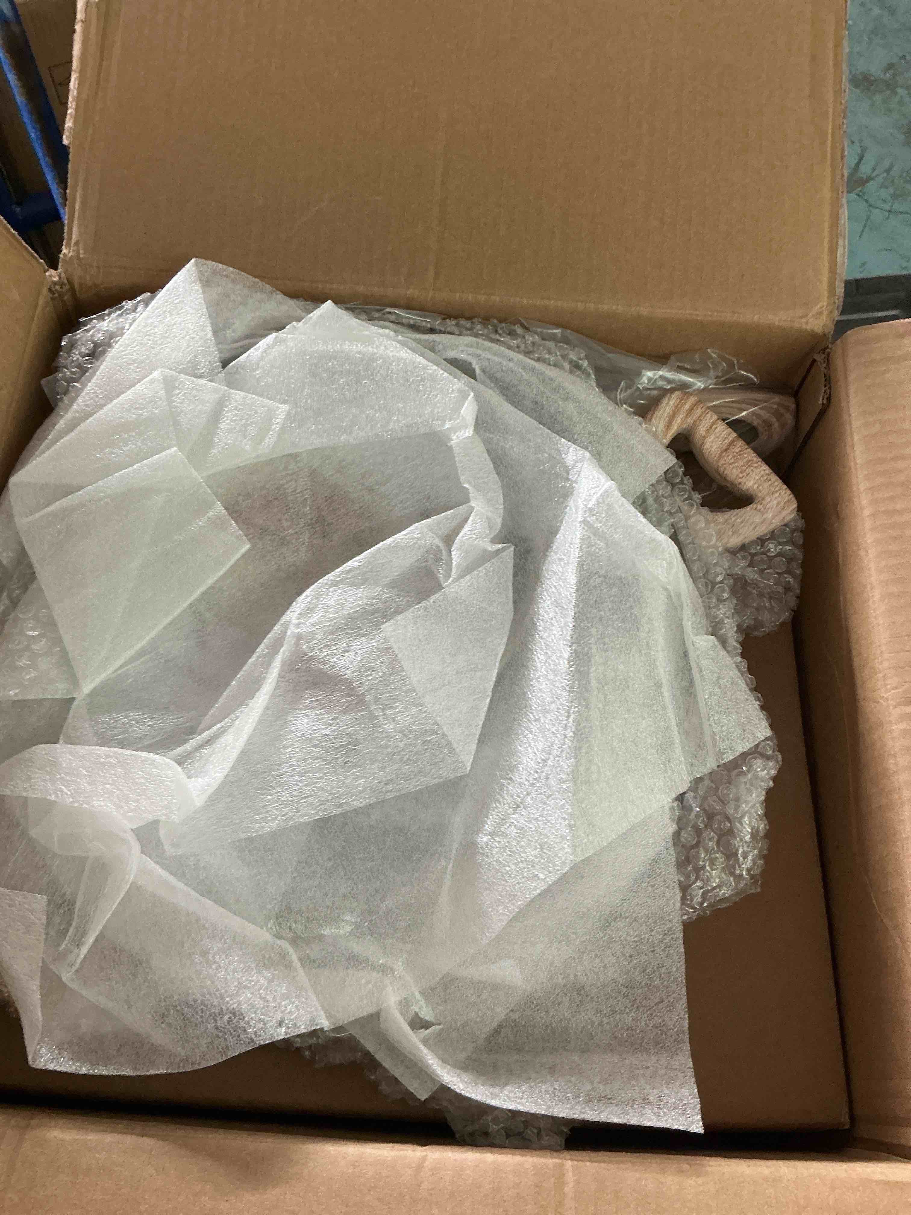 https://s3.amazonaws.com/lotting-images-prod/NonstopDeals/GRA3613903_1754665016647.jpeg