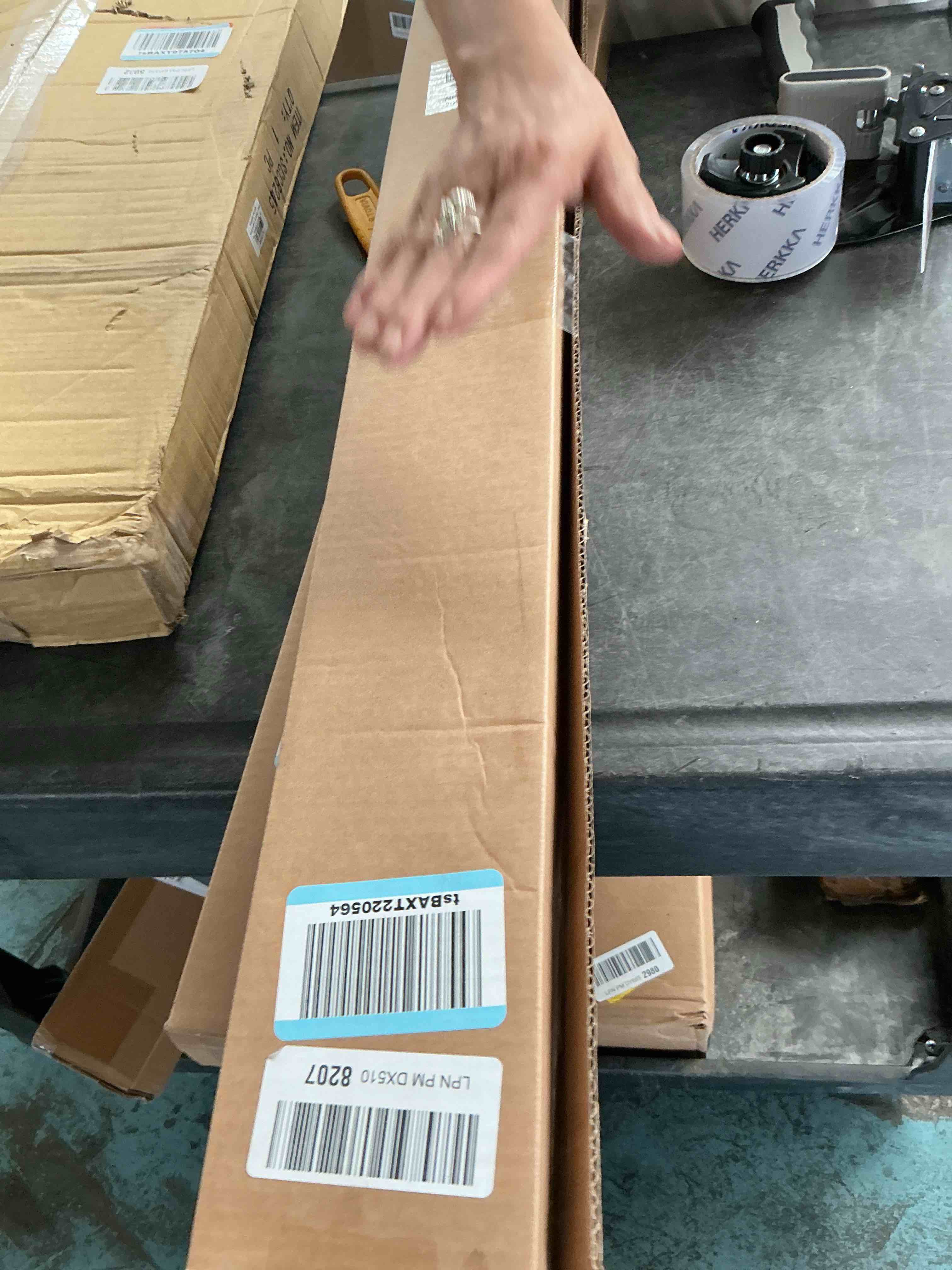 https://s3.amazonaws.com/lotting-images-prod/NonstopDeals/GRA3613913_1754684391912.jpeg