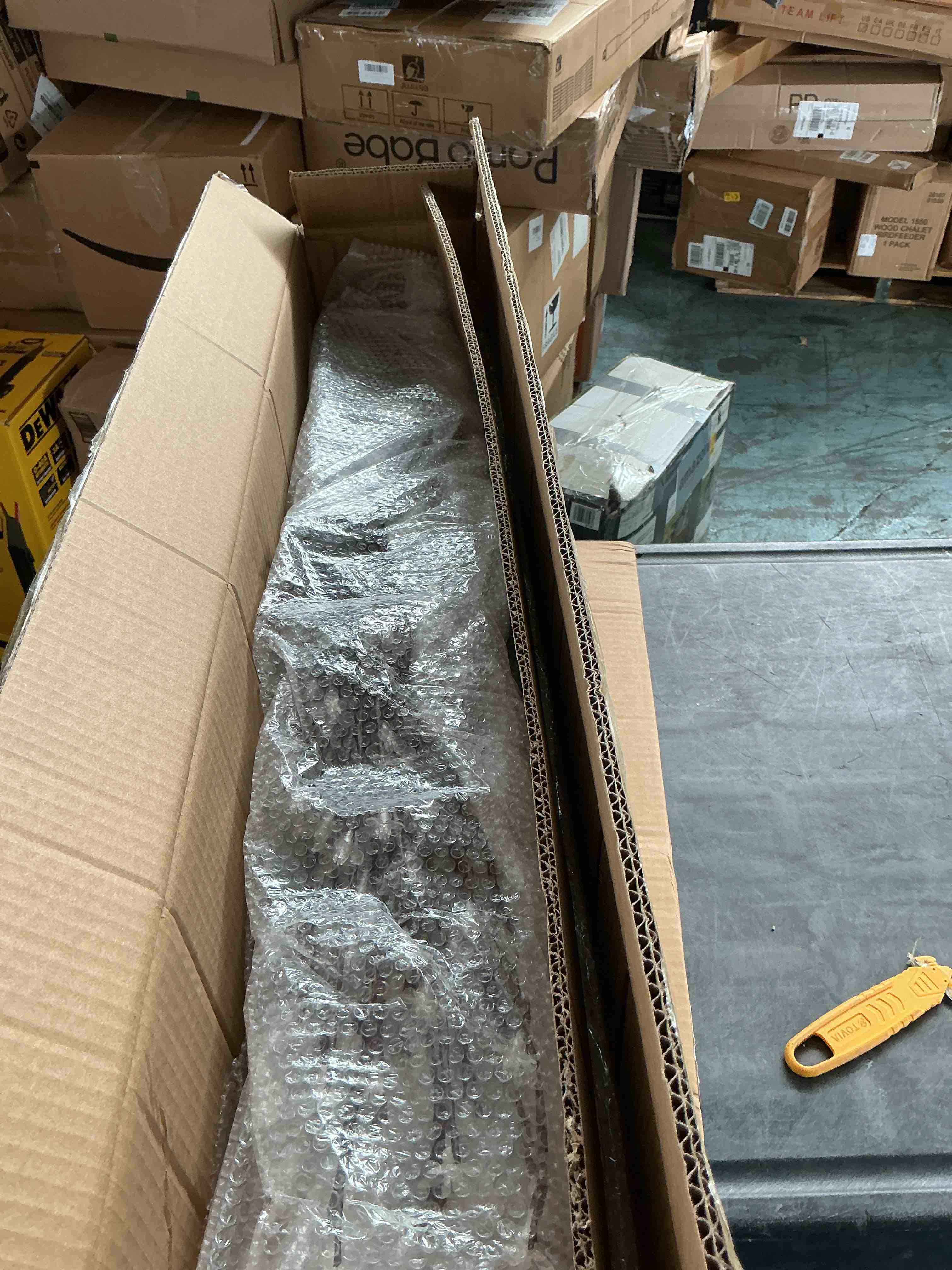 https://s3.amazonaws.com/lotting-images-prod/NonstopDeals/GRA3613932_1754683267895.jpeg