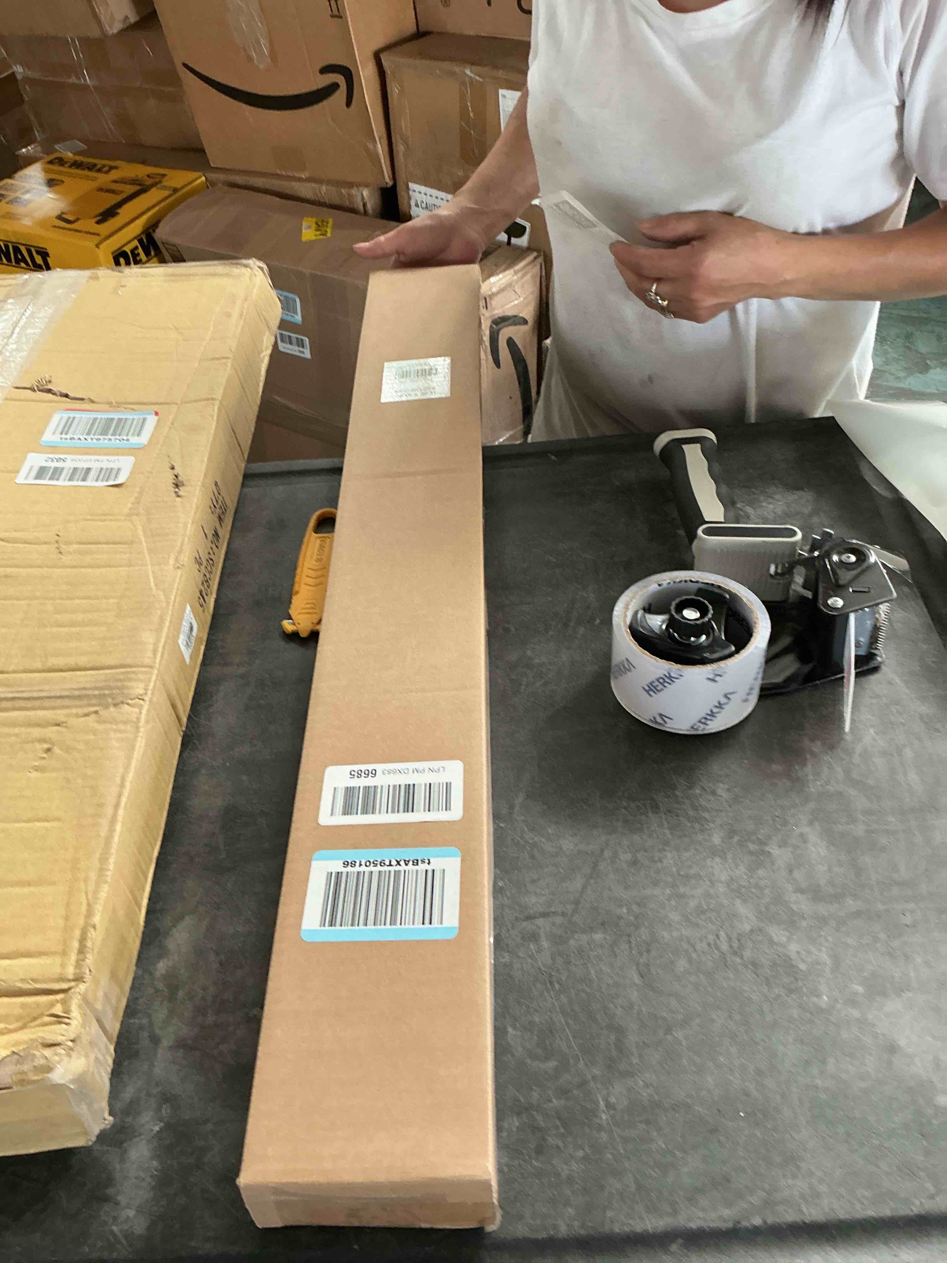 https://s3.amazonaws.com/lotting-images-prod/NonstopDeals/GRA3613936_1754684435028.jpeg