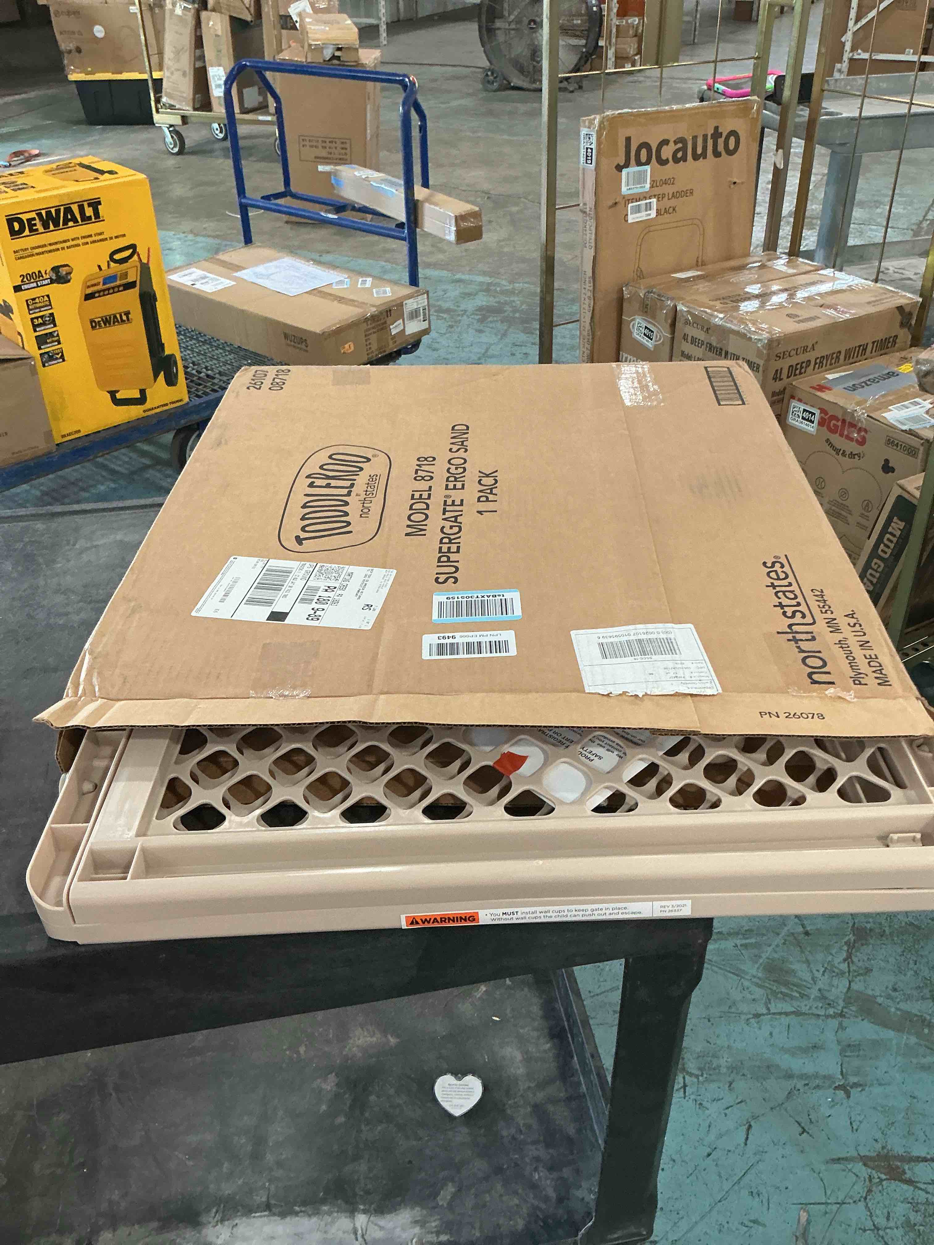 https://s3.amazonaws.com/lotting-images-prod/NonstopDeals/GRA3614021_1754778348203.jpeg
