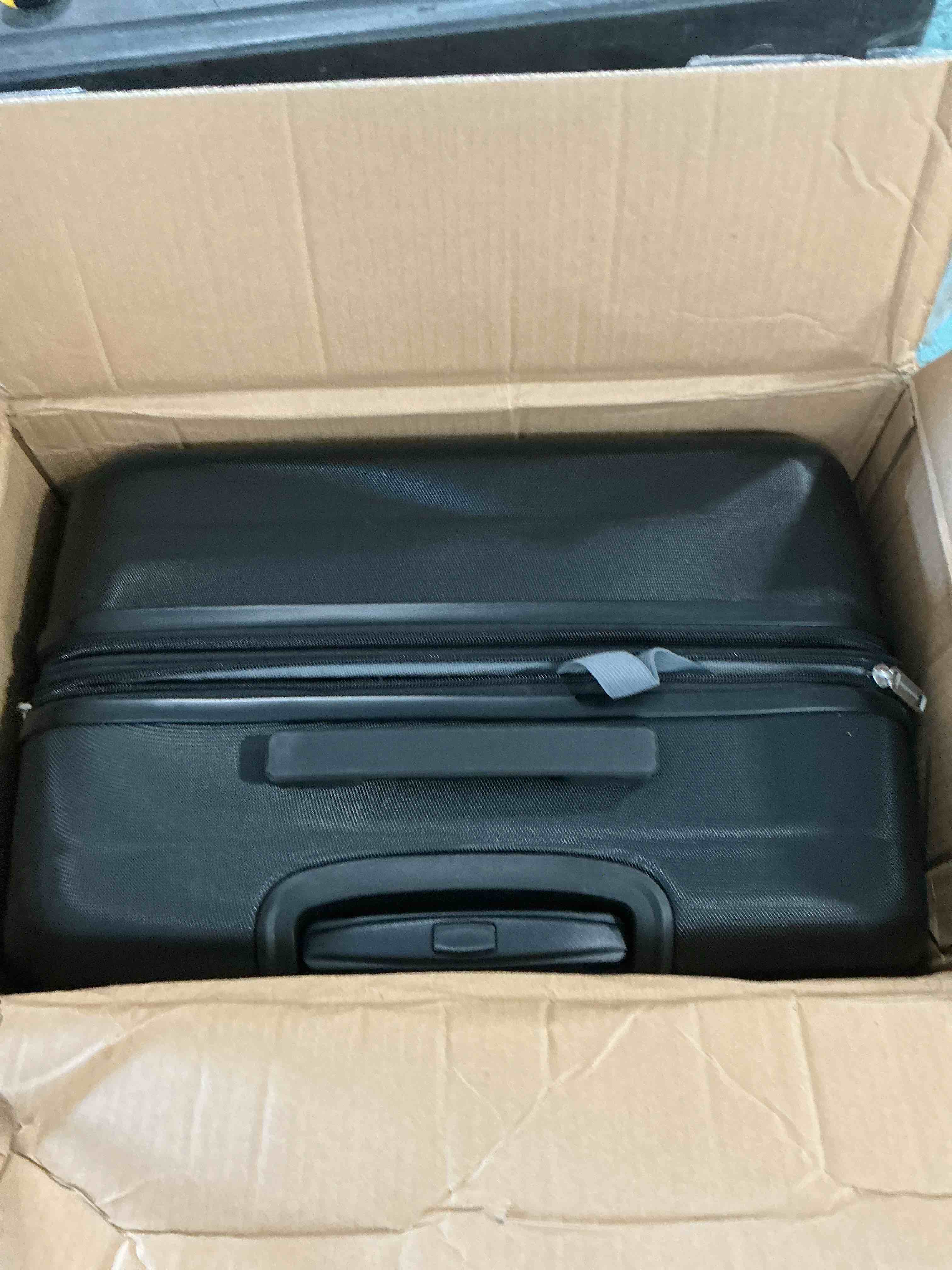 https://s3.amazonaws.com/lotting-images-prod/NonstopDeals/GRA3614022_1754778663686.jpeg