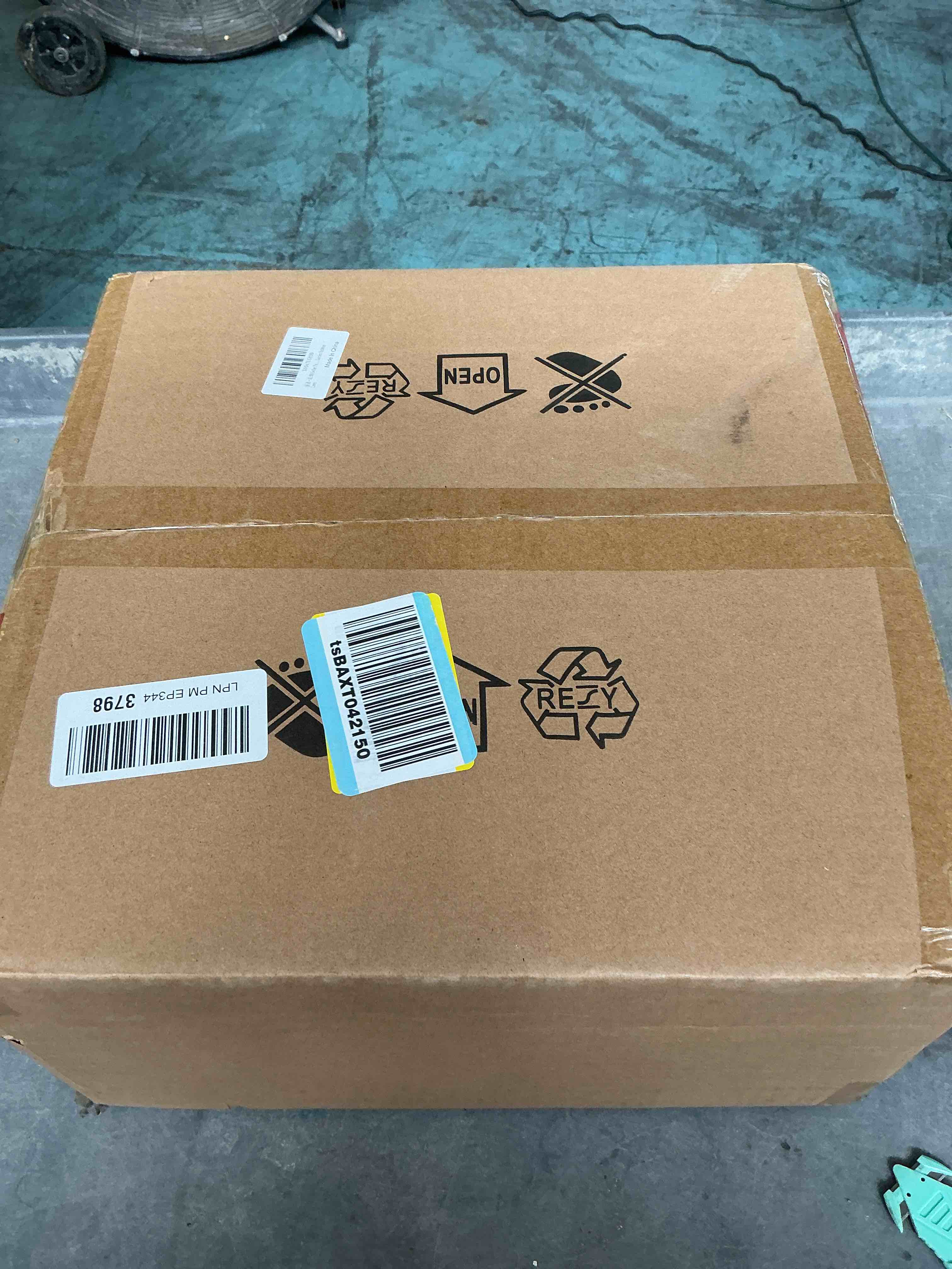 https://s3.amazonaws.com/lotting-images-prod/NonstopDeals/GRA3614029_1754858301154.jpeg