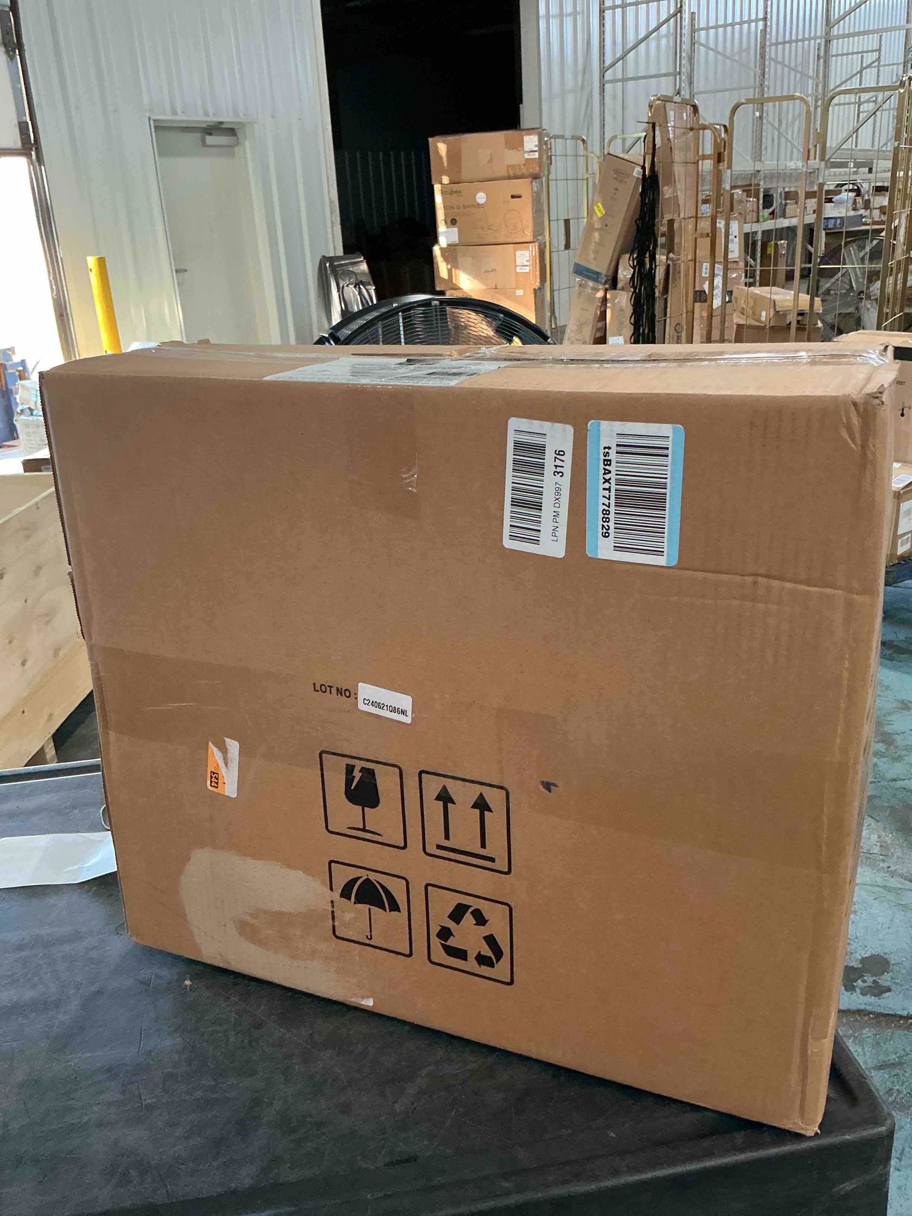https://s3.amazonaws.com/lotting-images-prod/NonstopDeals/GRA3614041_1754781374542.jpeg