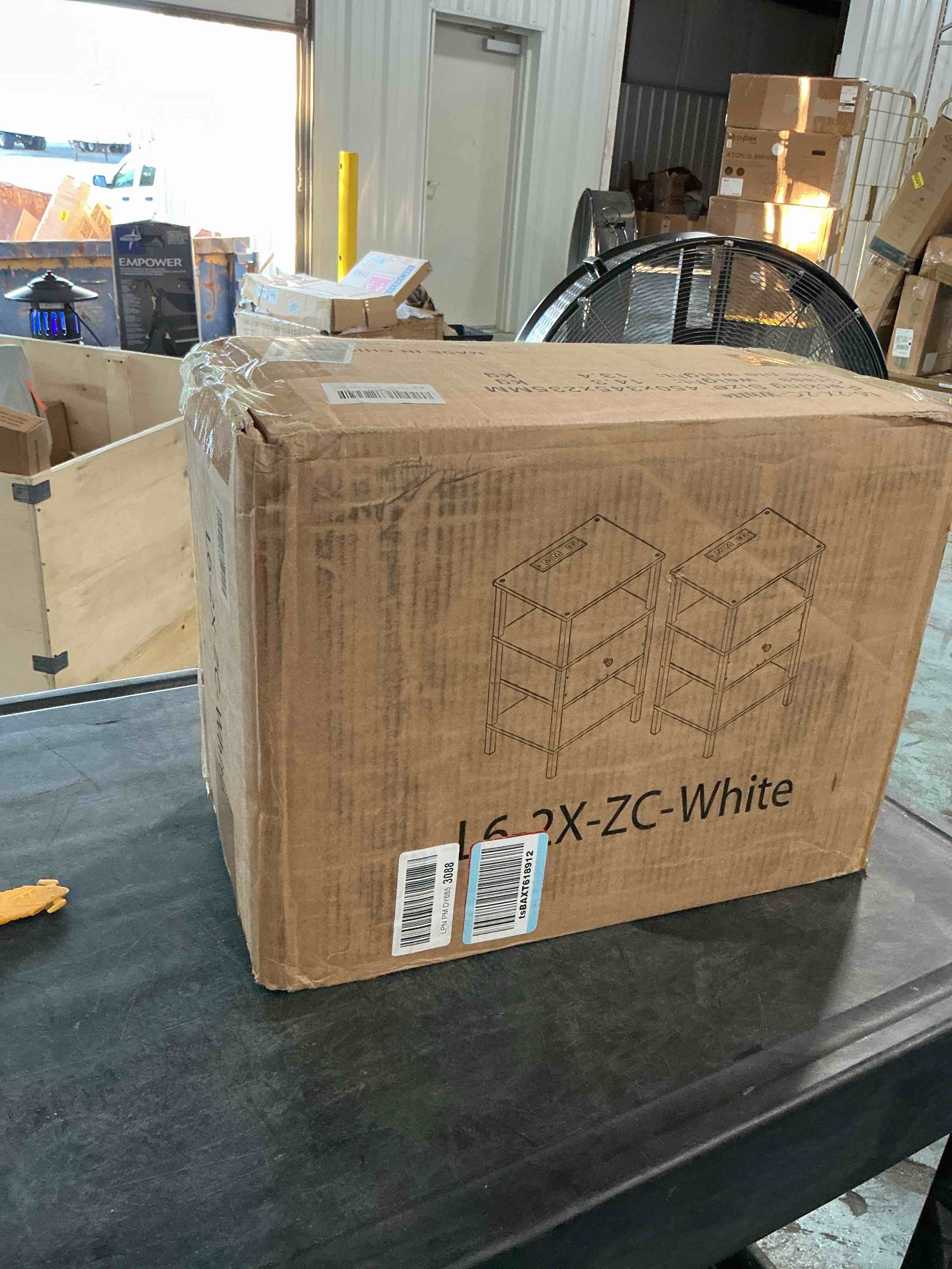 https://s3.amazonaws.com/lotting-images-prod/NonstopDeals/GRA3614045_1754783312081.jpeg