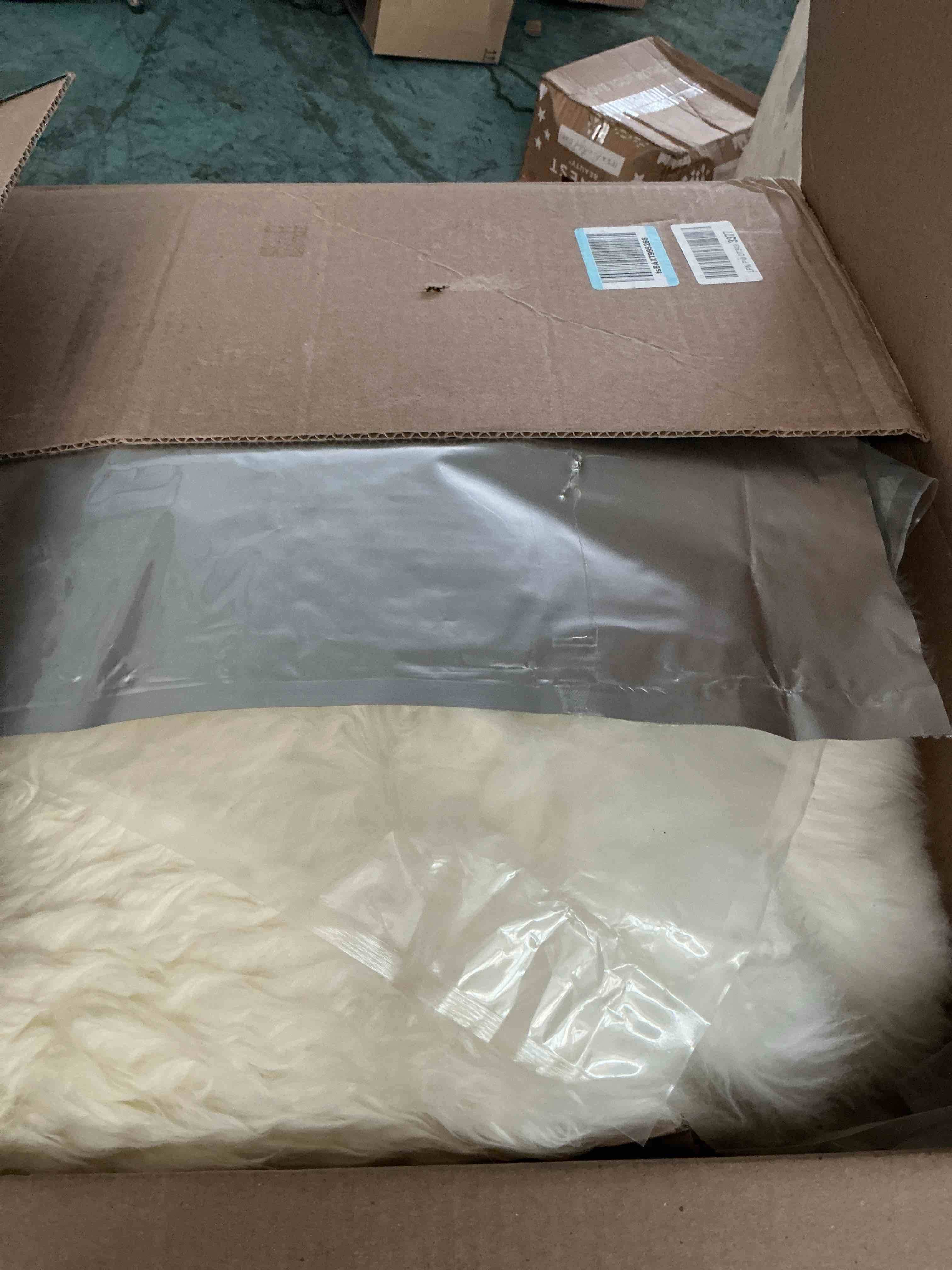 https://s3.amazonaws.com/lotting-images-prod/NonstopDeals/GRA3614087_1754867031664.jpeg