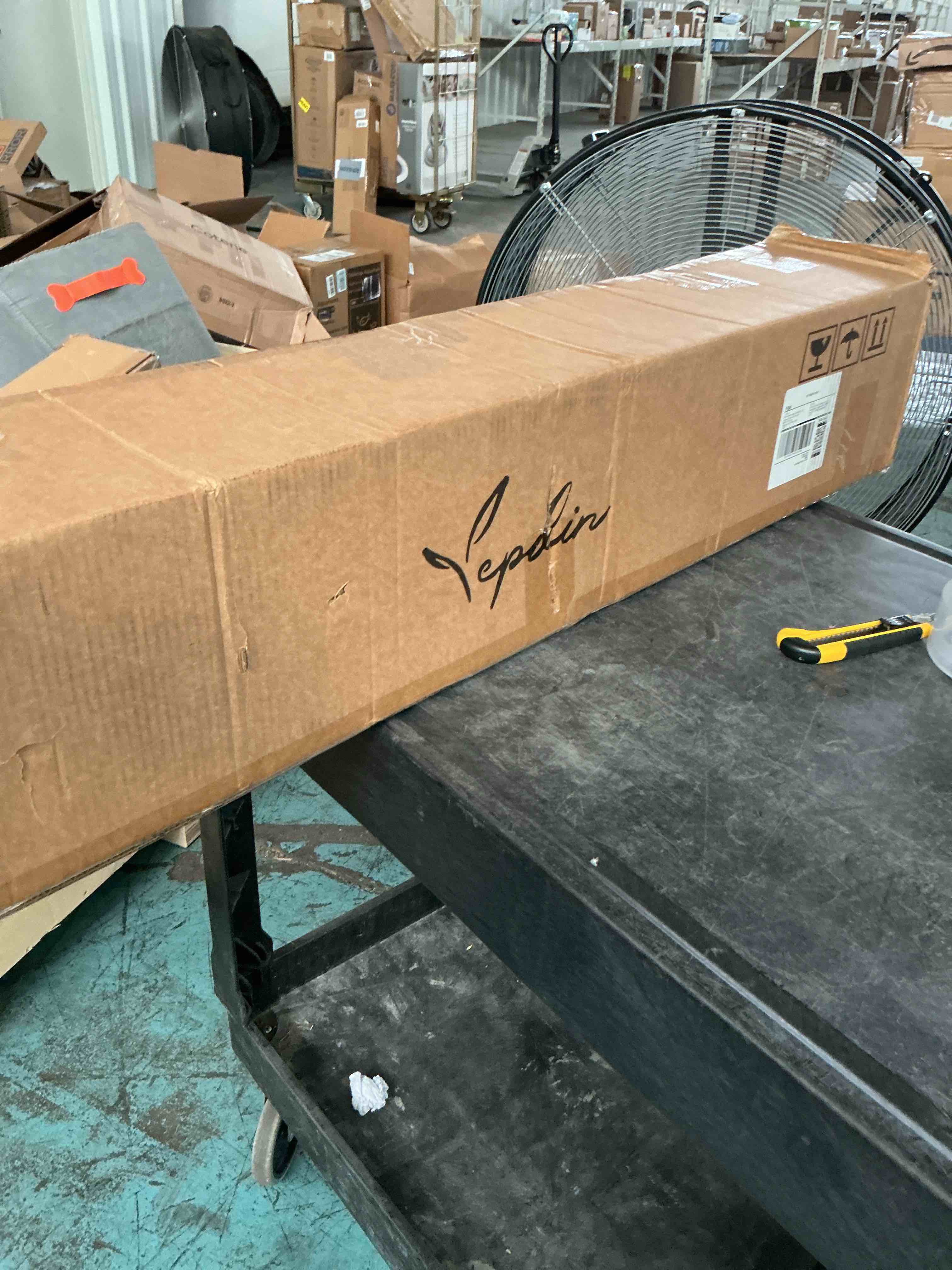 https://s3.amazonaws.com/lotting-images-prod/NonstopDeals/GRA3614110_1754862311856.jpeg