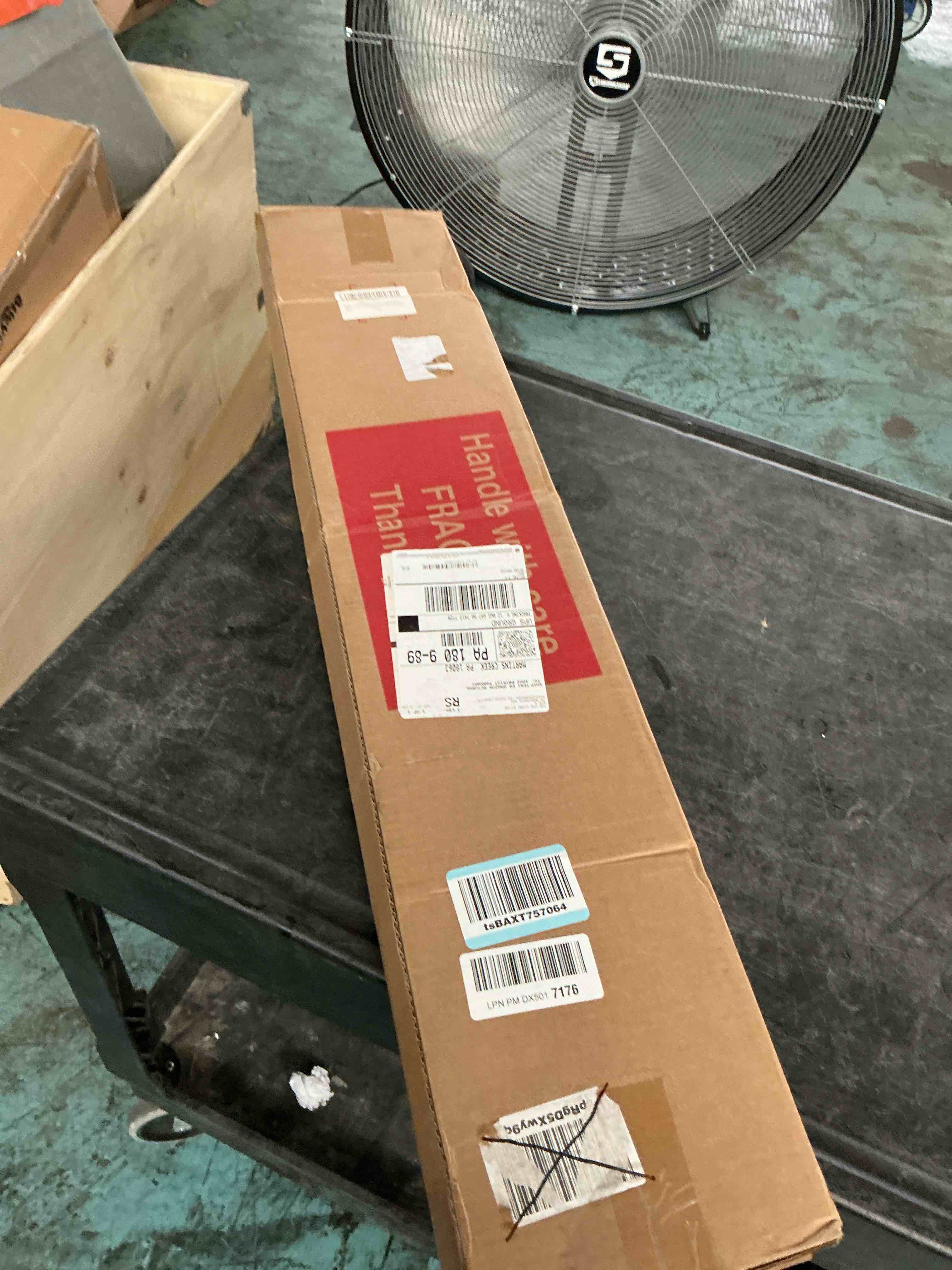 https://s3.amazonaws.com/lotting-images-prod/NonstopDeals/GRA3614114_1754863085365.jpeg