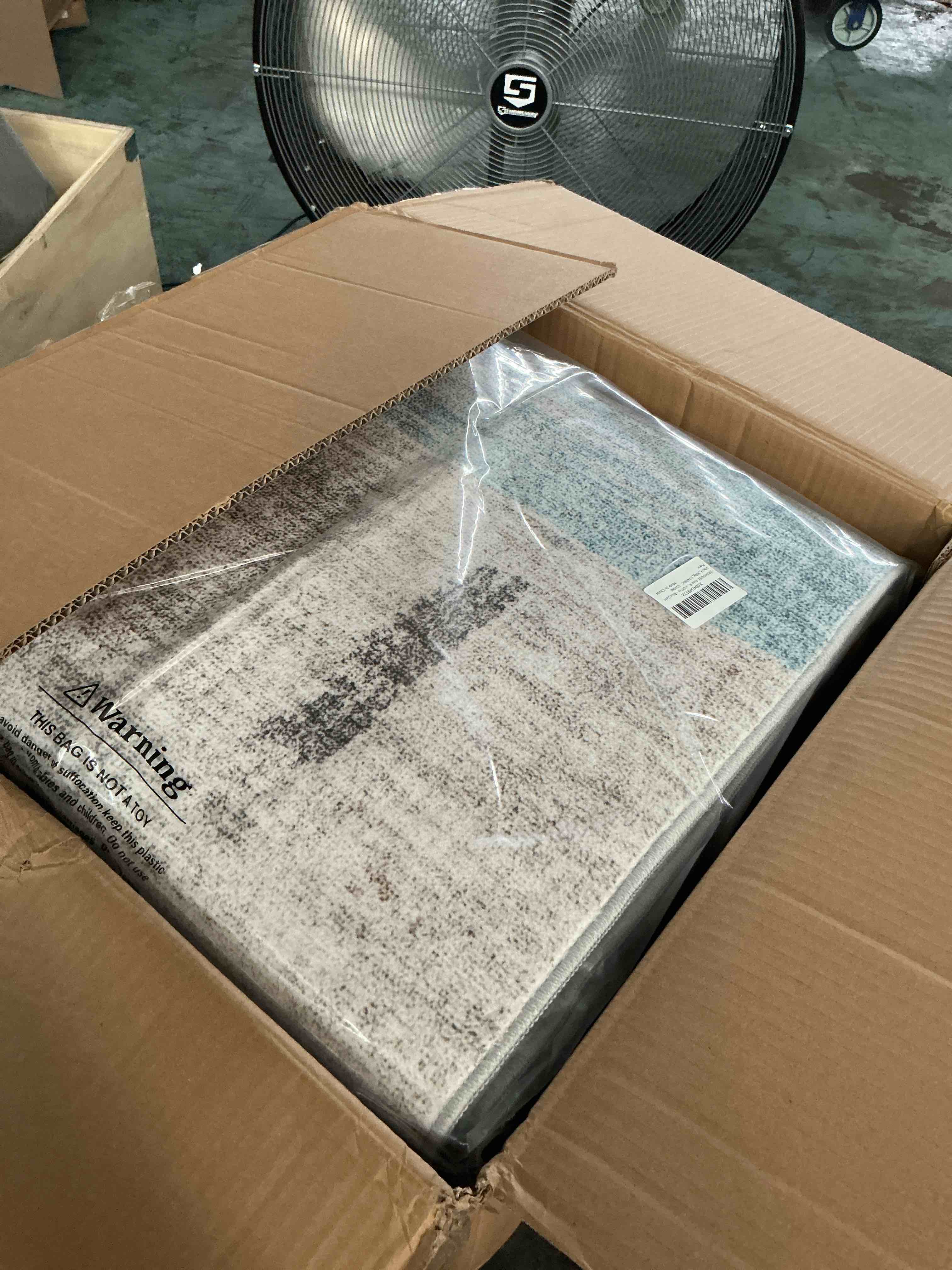 https://s3.amazonaws.com/lotting-images-prod/NonstopDeals/GRA3614119_1754864204059.jpeg
