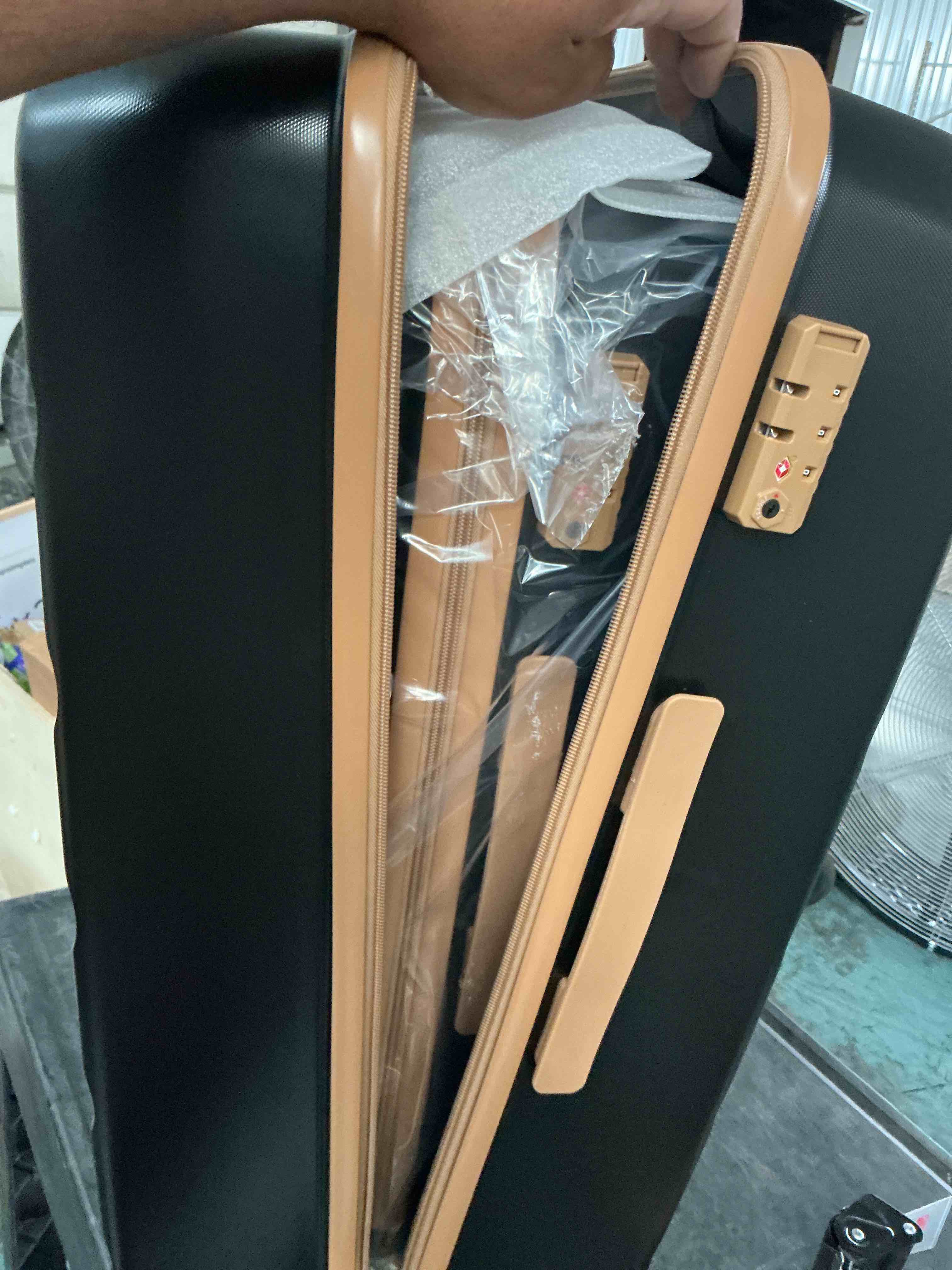https://s3.amazonaws.com/lotting-images-prod/NonstopDeals/GRA3614120_1754864527825.jpeg