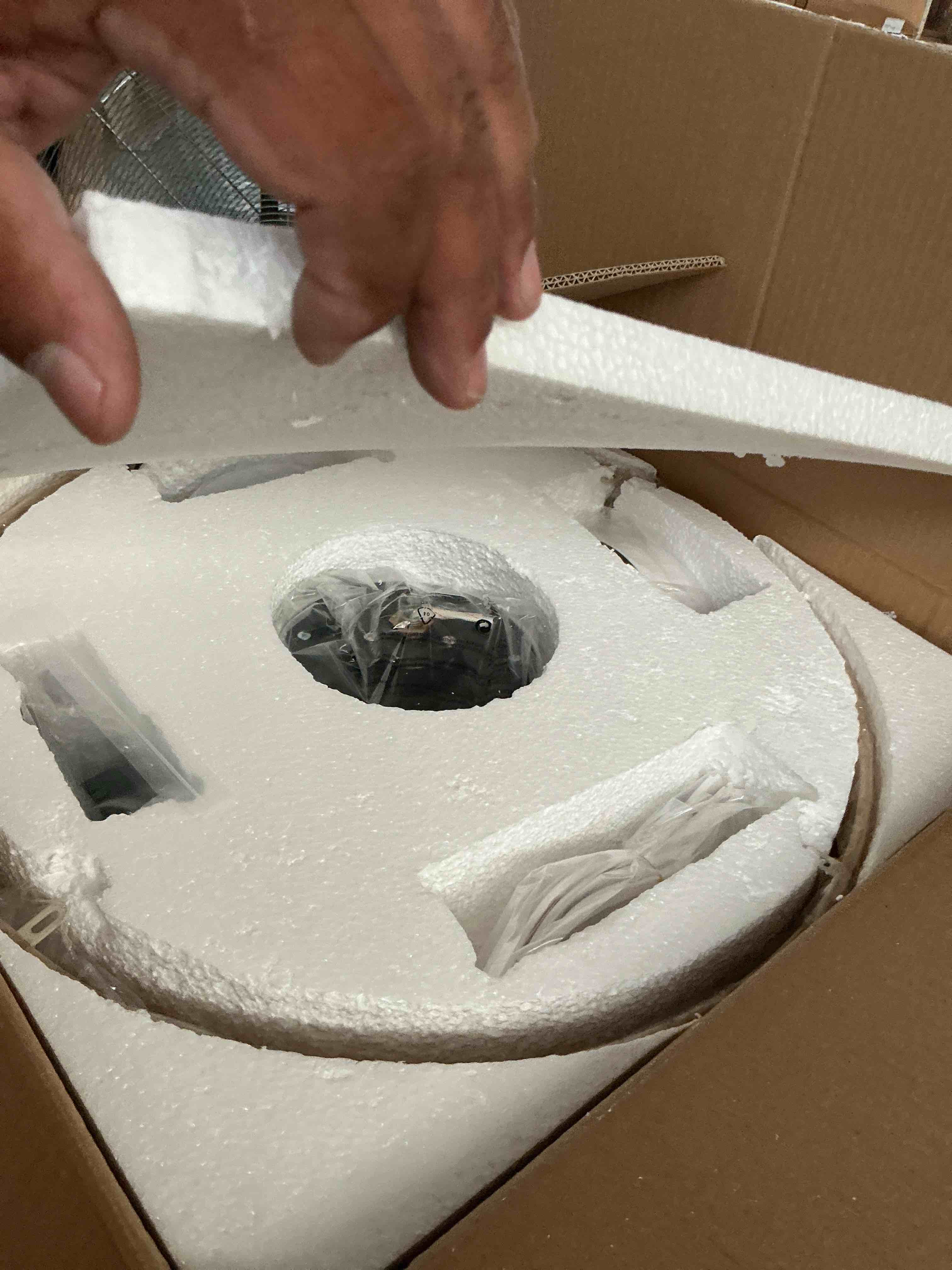https://s3.amazonaws.com/lotting-images-prod/NonstopDeals/GRA3614124_1754865321395.jpeg