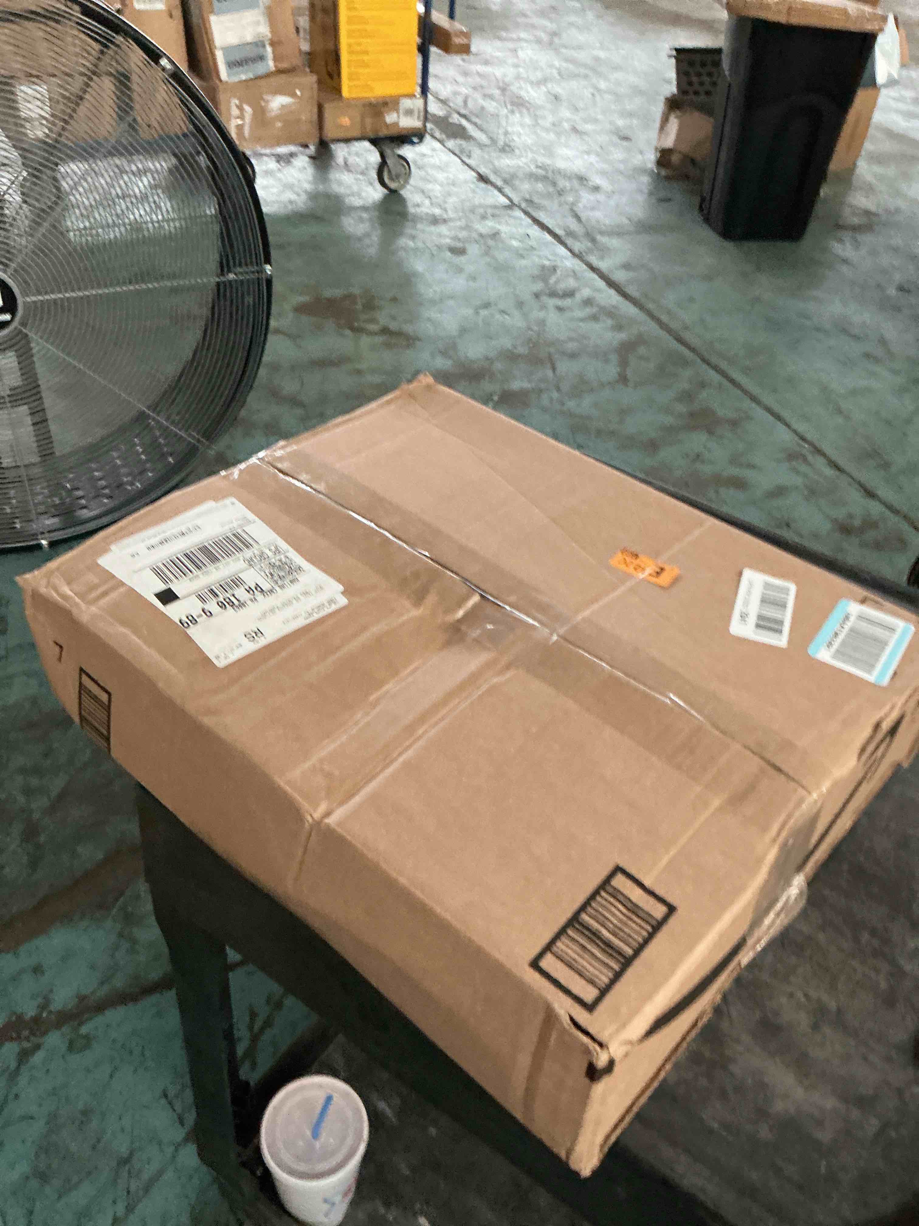 https://s3.amazonaws.com/lotting-images-prod/NonstopDeals/GRA3614125_1754865380779.jpeg