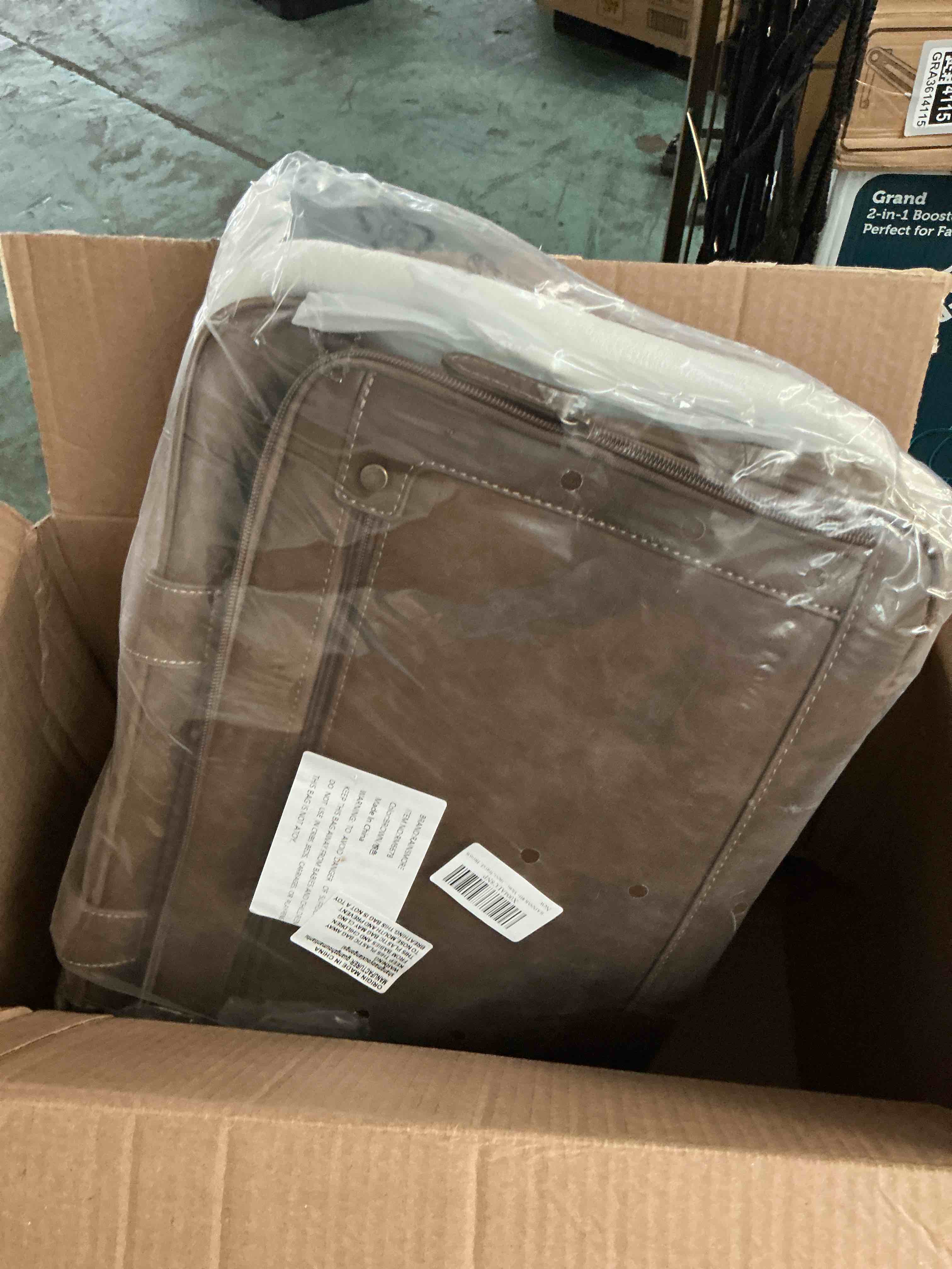 https://s3.amazonaws.com/lotting-images-prod/NonstopDeals/GRA3614126_1754865557309.jpeg