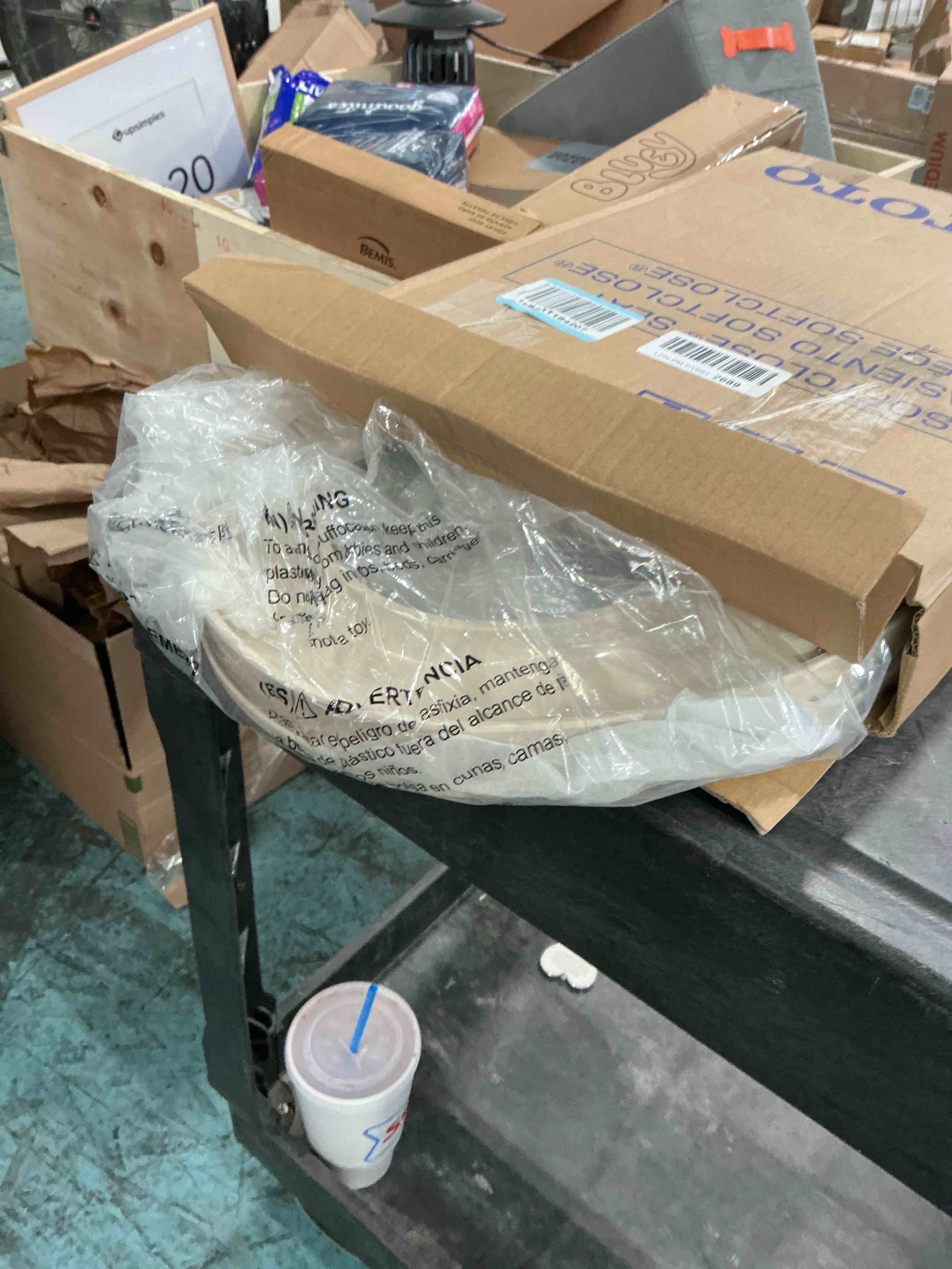 https://s3.amazonaws.com/lotting-images-prod/NonstopDeals/GRA3614146_1754867667860.jpeg