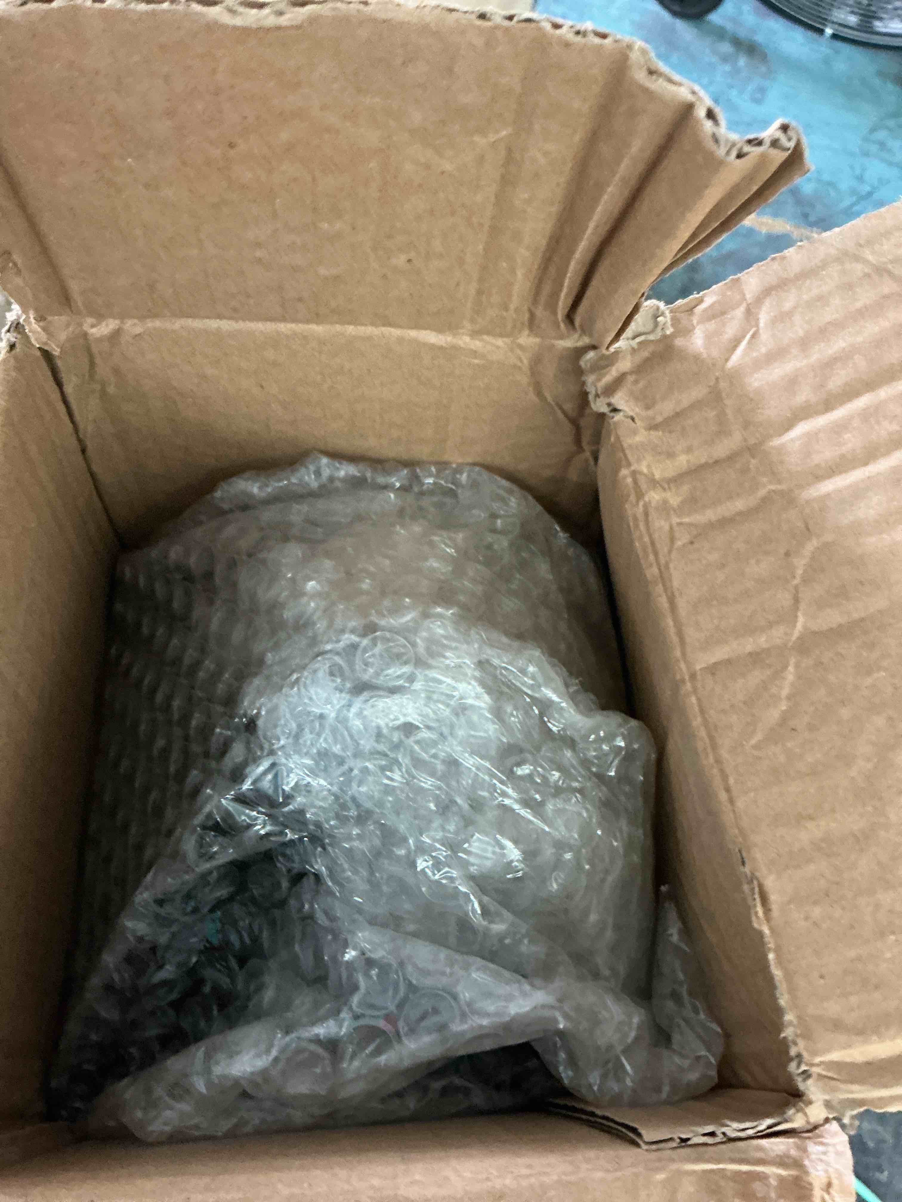 https://s3.amazonaws.com/lotting-images-prod/NonstopDeals/GRA3614157_1755014547927.jpeg