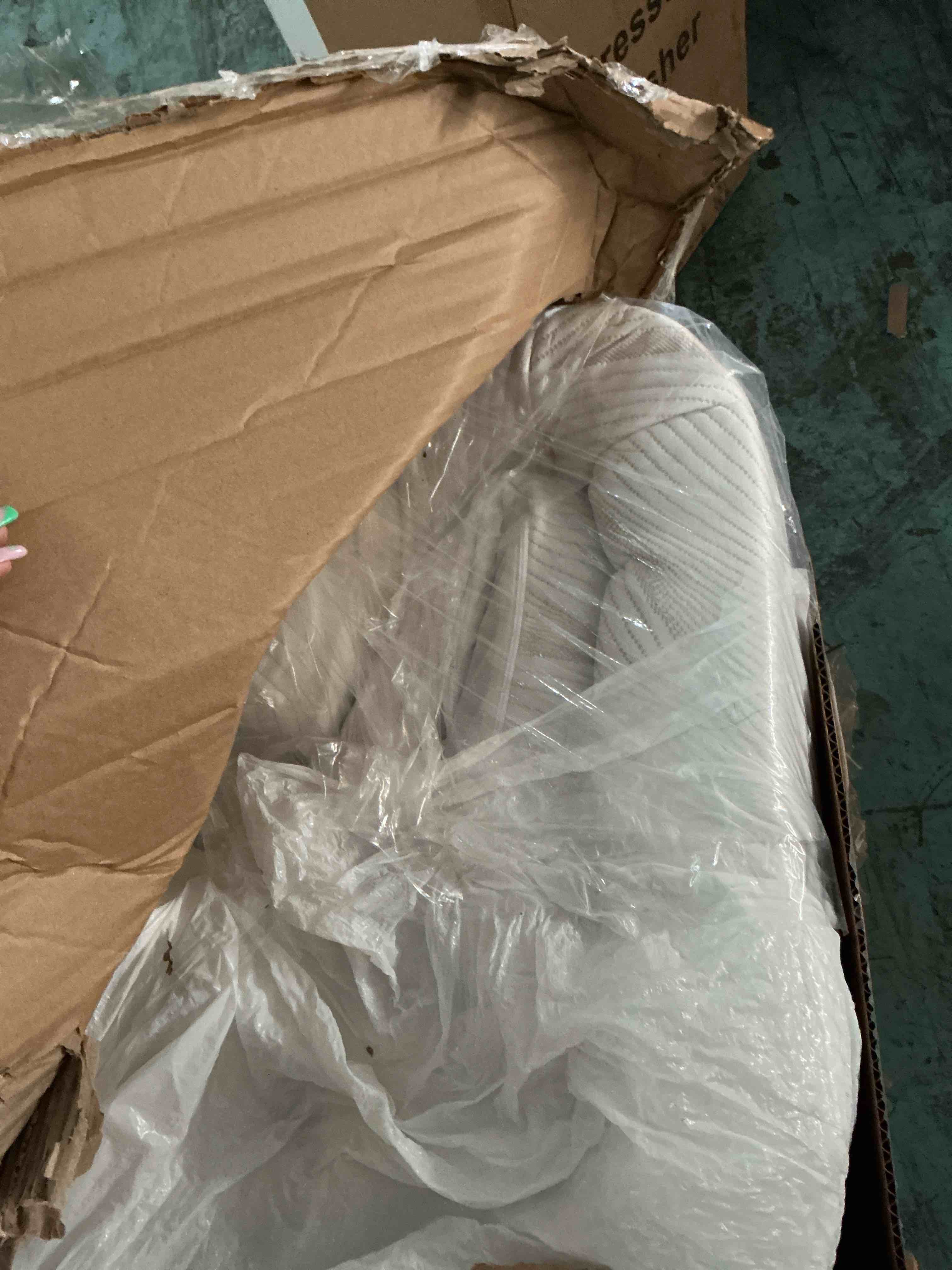 https://s3.amazonaws.com/lotting-images-prod/NonstopDeals/GRA3614186_1755090626193.jpeg