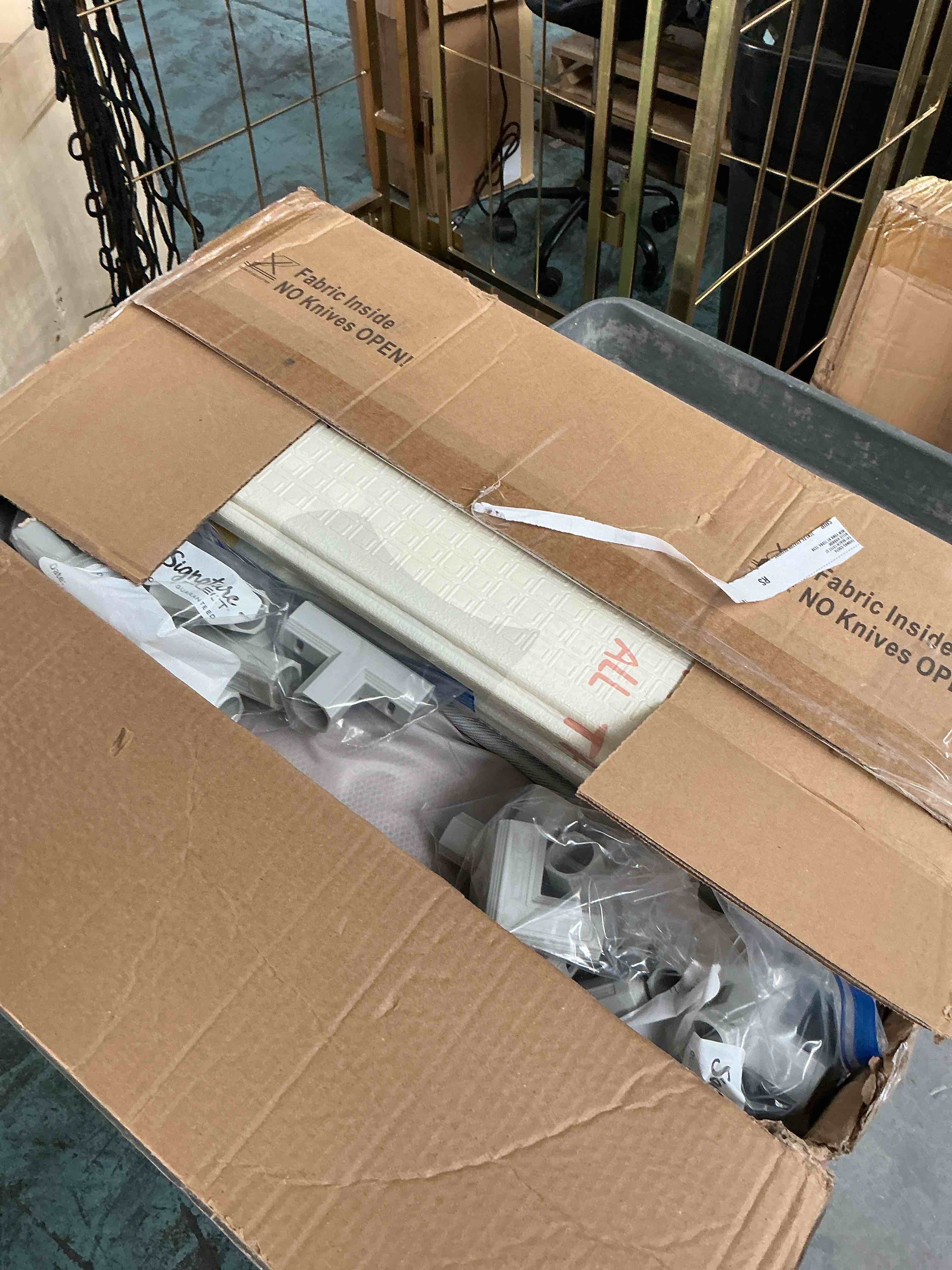https://s3.amazonaws.com/lotting-images-prod/NonstopDeals/GRA3614223_1755120529029.jpeg