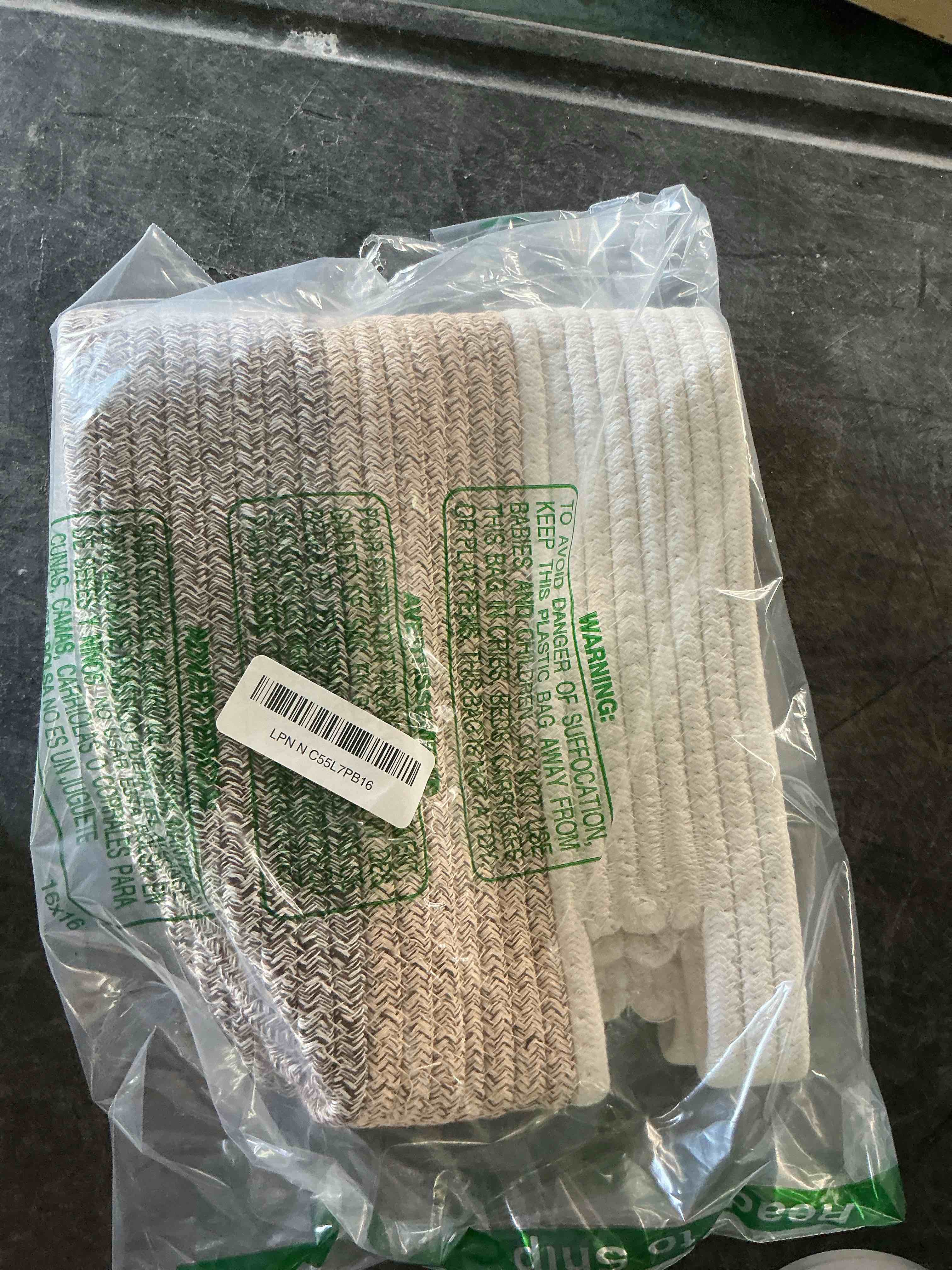 https://s3.amazonaws.com/lotting-images-prod/NonstopDeals/GRA3614395_1755274068531.jpeg