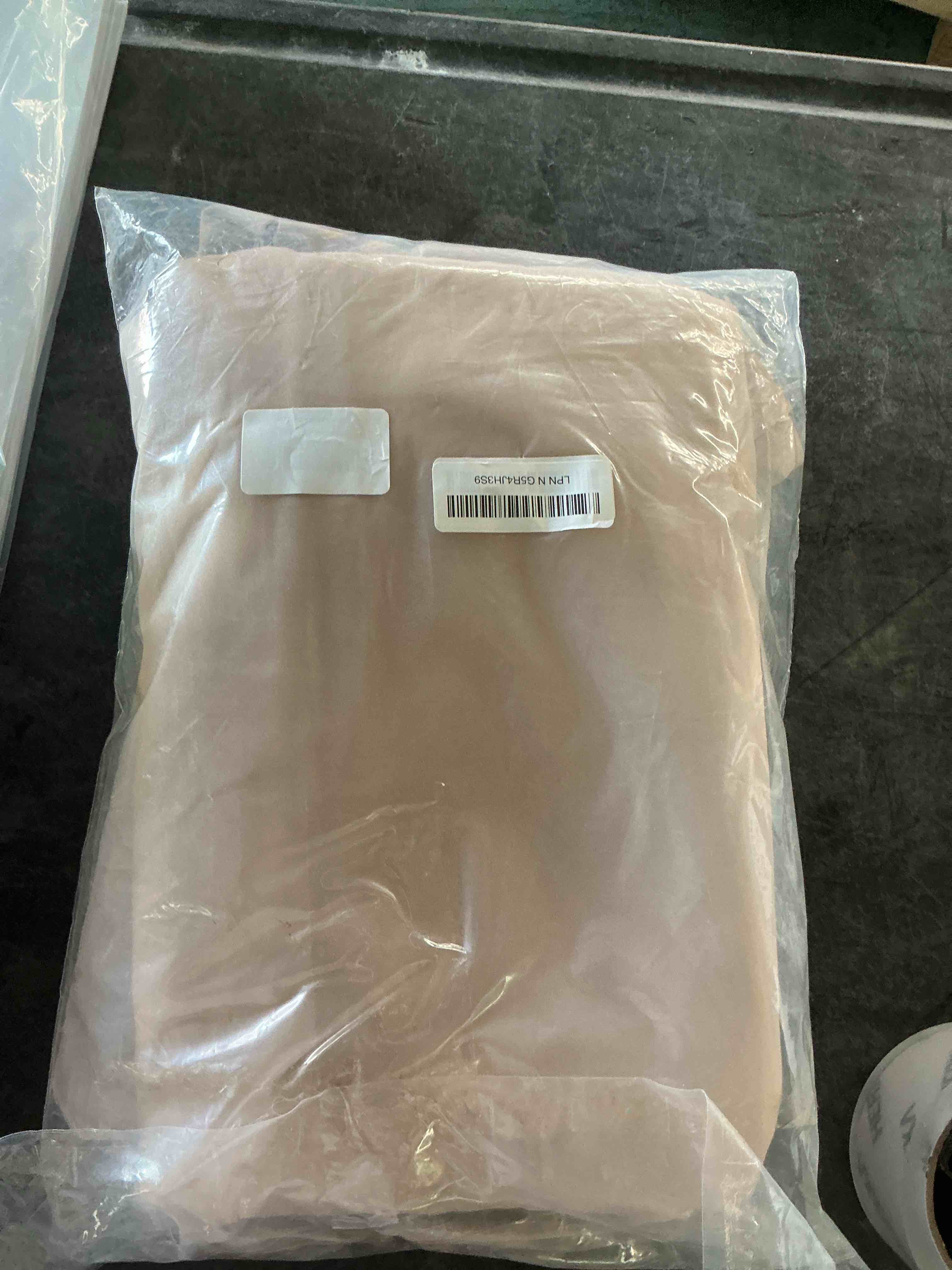 https://s3.amazonaws.com/lotting-images-prod/NonstopDeals/GRA3614398_1755274241034.jpeg