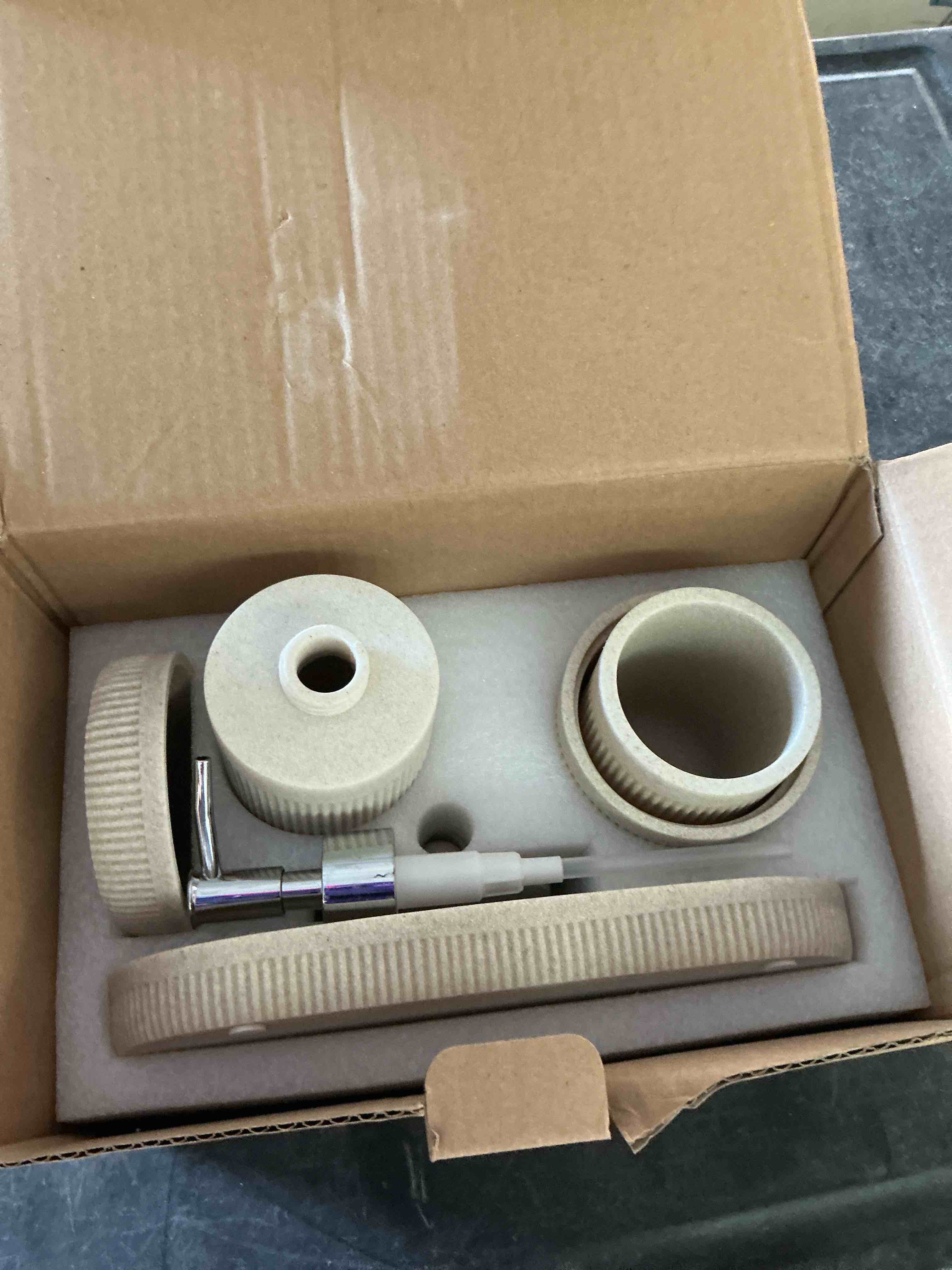 https://s3.amazonaws.com/lotting-images-prod/NonstopDeals/GRA3614439_1755277436481.jpeg