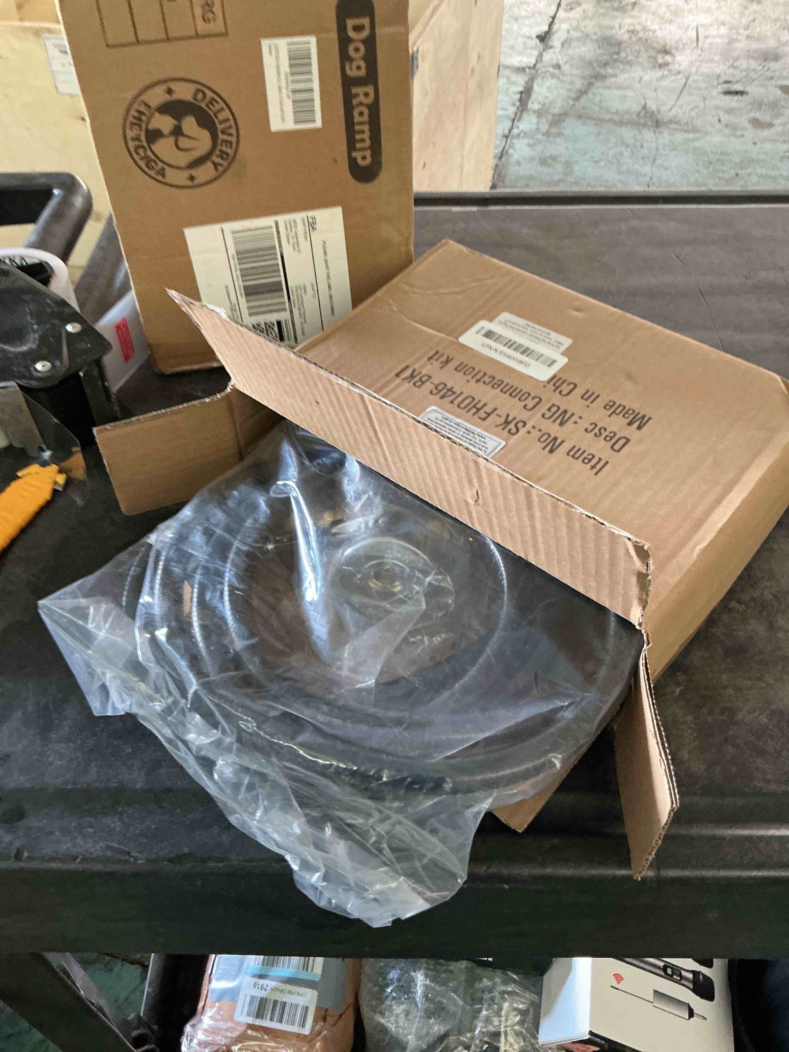 https://s3.amazonaws.com/lotting-images-prod/NonstopDeals/GRA3614440_1755277431324.jpeg