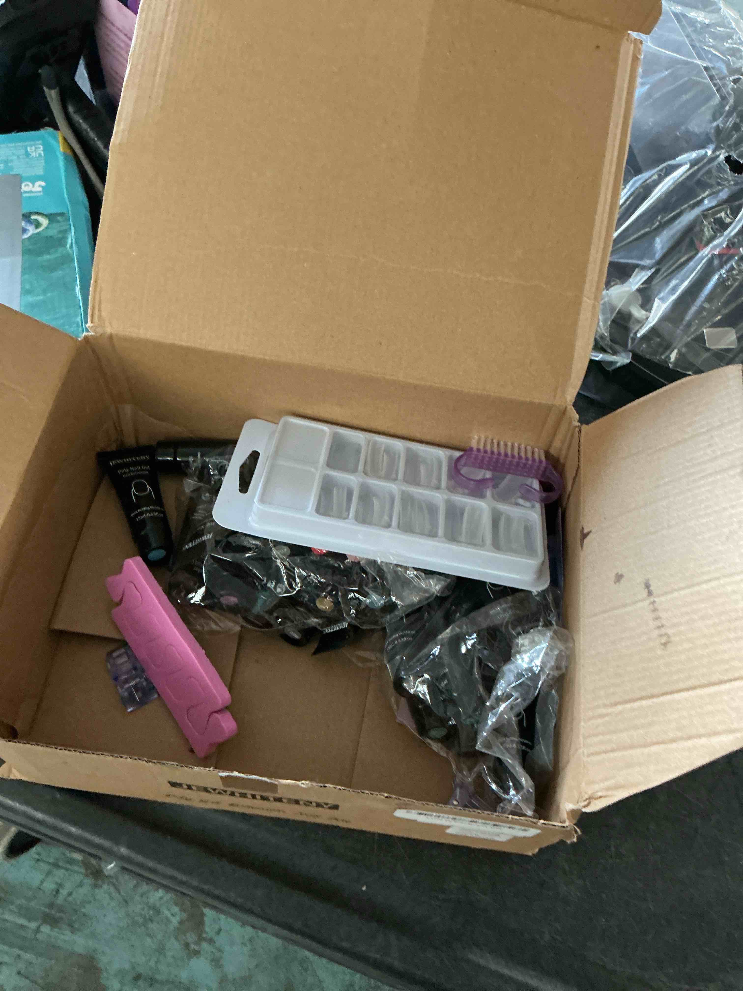 https://s3.amazonaws.com/lotting-images-prod/NonstopDeals/GRA3614460_1755279837628.jpeg