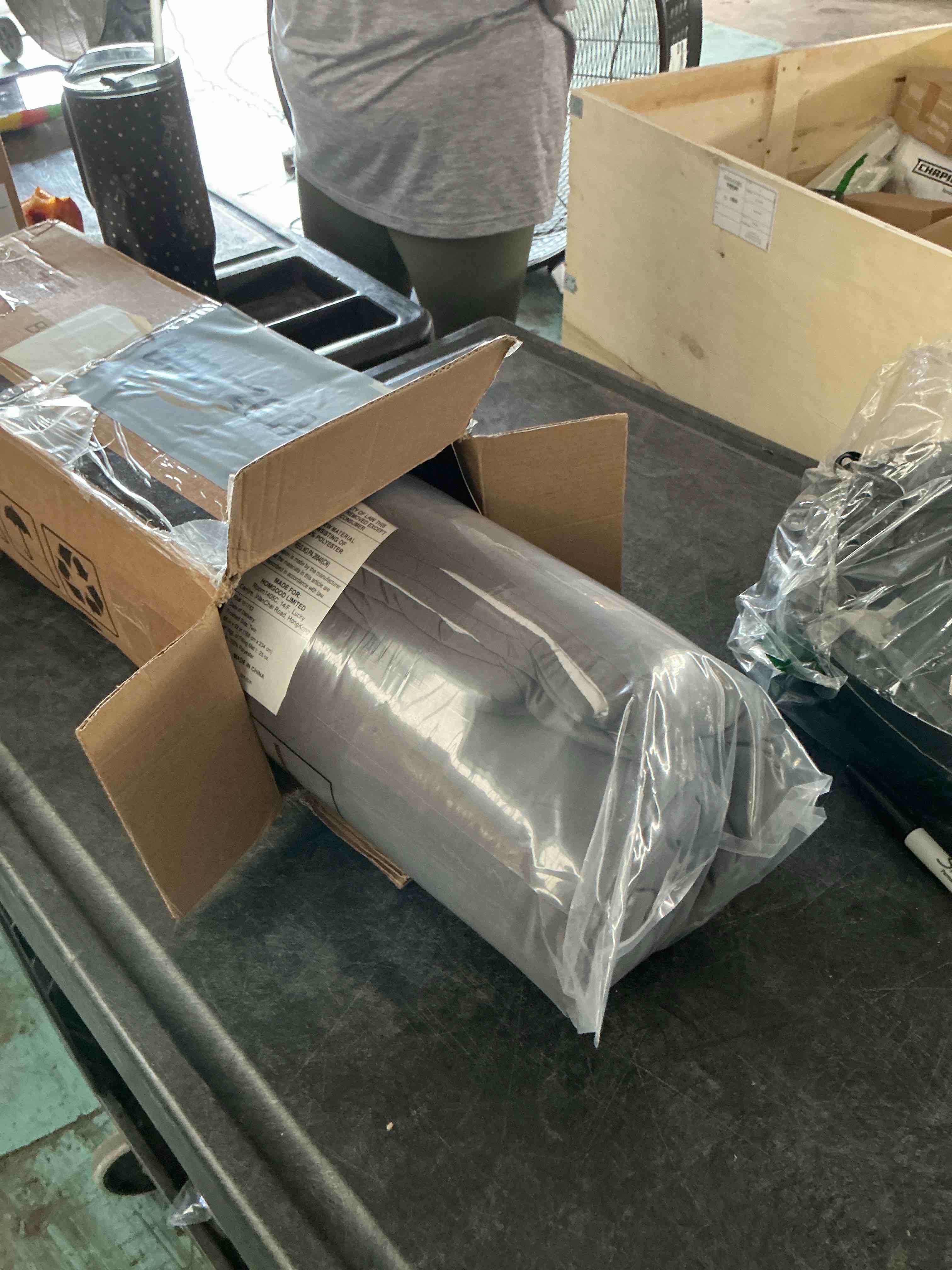 https://s3.amazonaws.com/lotting-images-prod/NonstopDeals/GRA3614462_1755280842053.jpeg