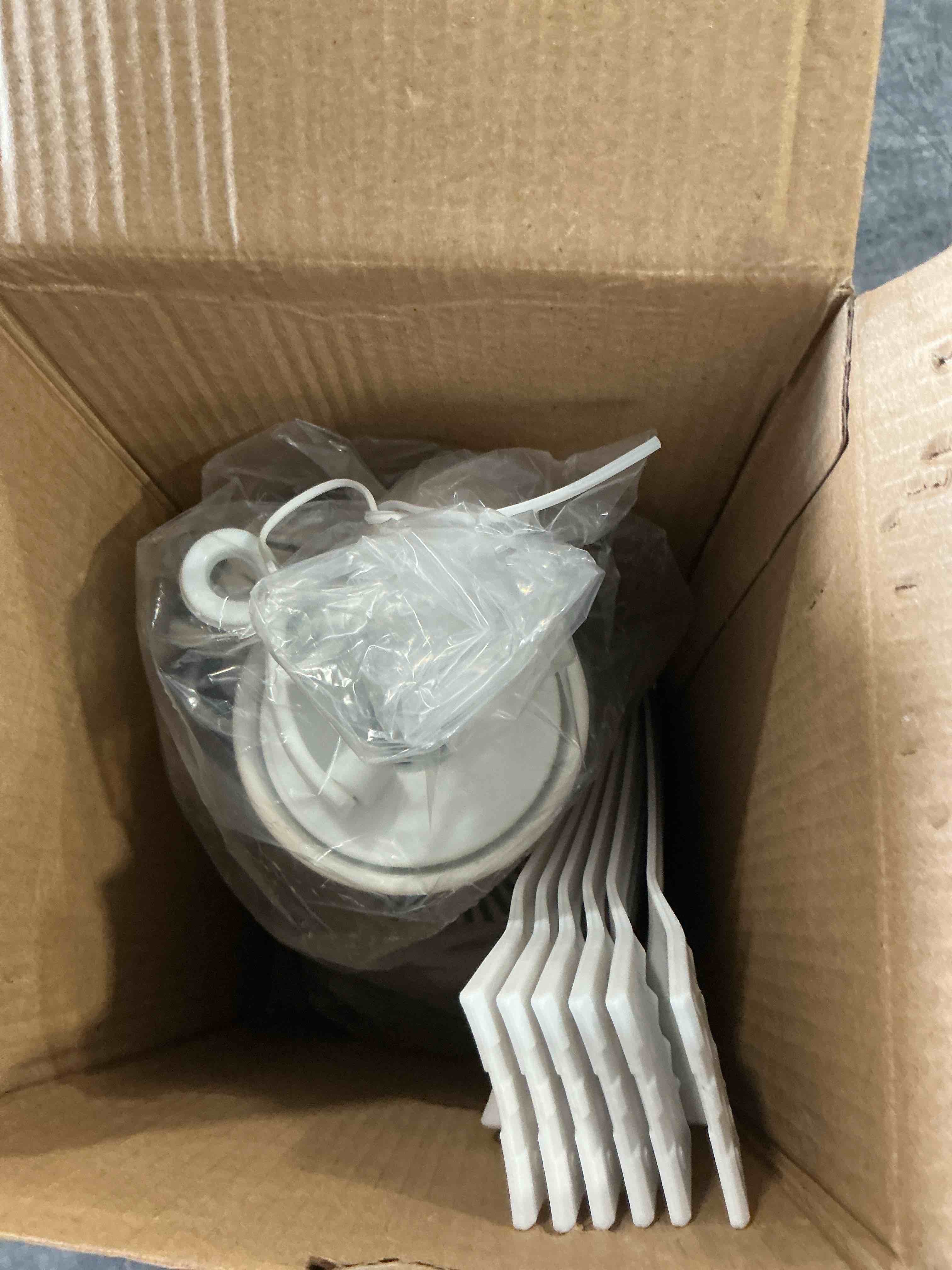 https://s3.amazonaws.com/lotting-images-prod/NonstopDeals/GRA3614490_1755287522142.jpeg