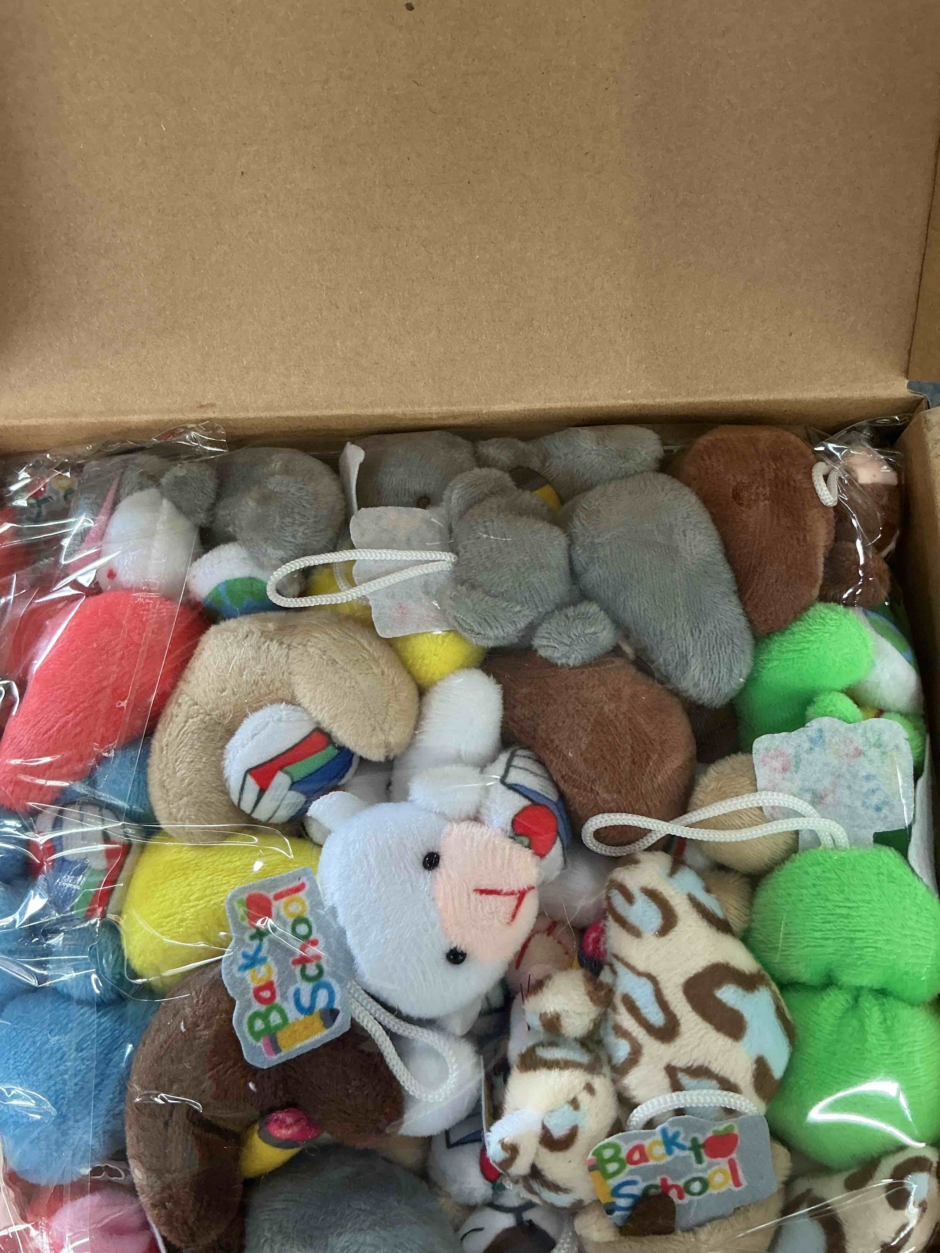 https://s3.amazonaws.com/lotting-images-prod/NonstopDeals/GRA3614507_1755290332215.jpeg