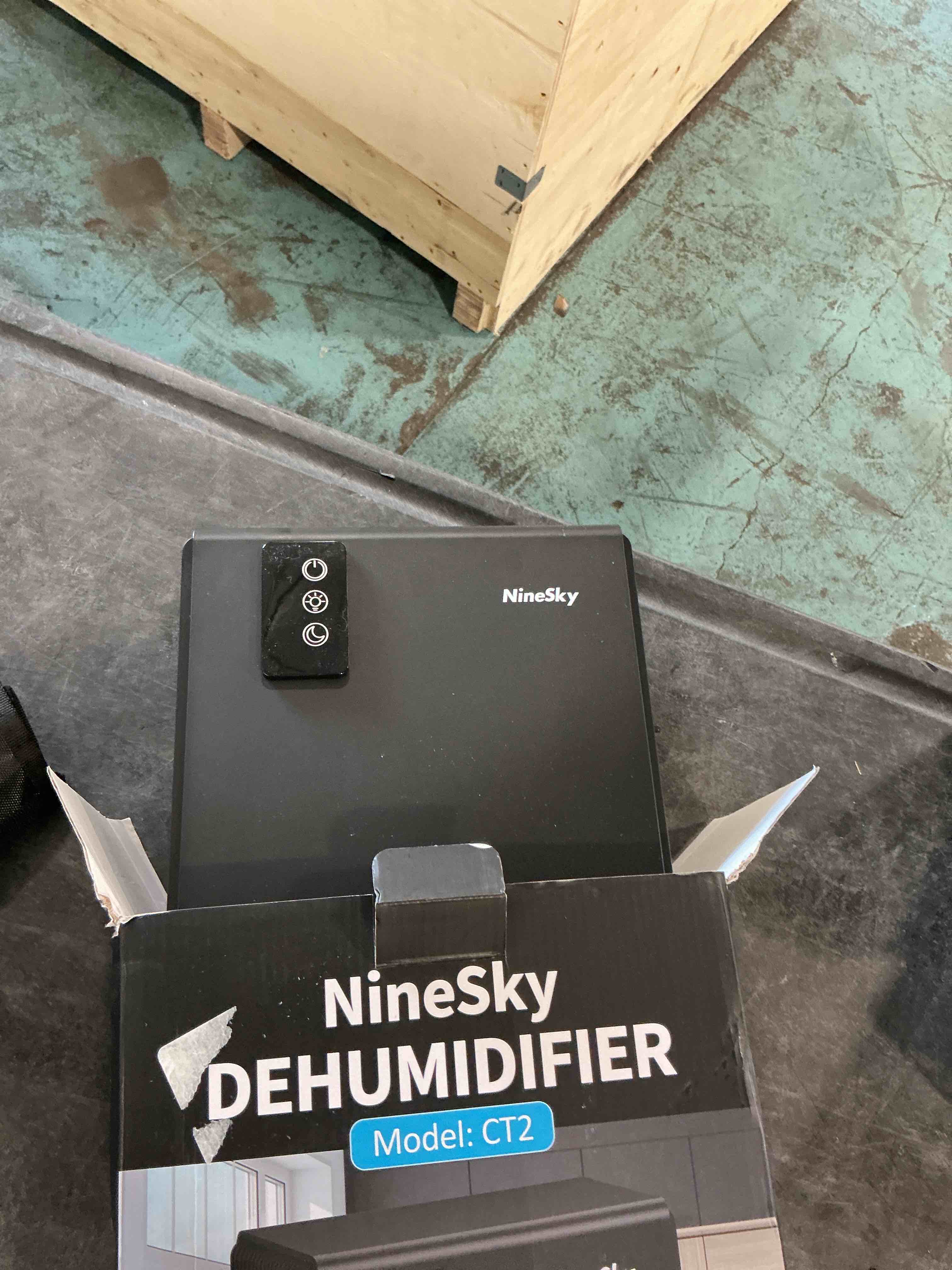 https://s3.amazonaws.com/lotting-images-prod/NonstopDeals/GRA3614546_1755296933804.jpeg