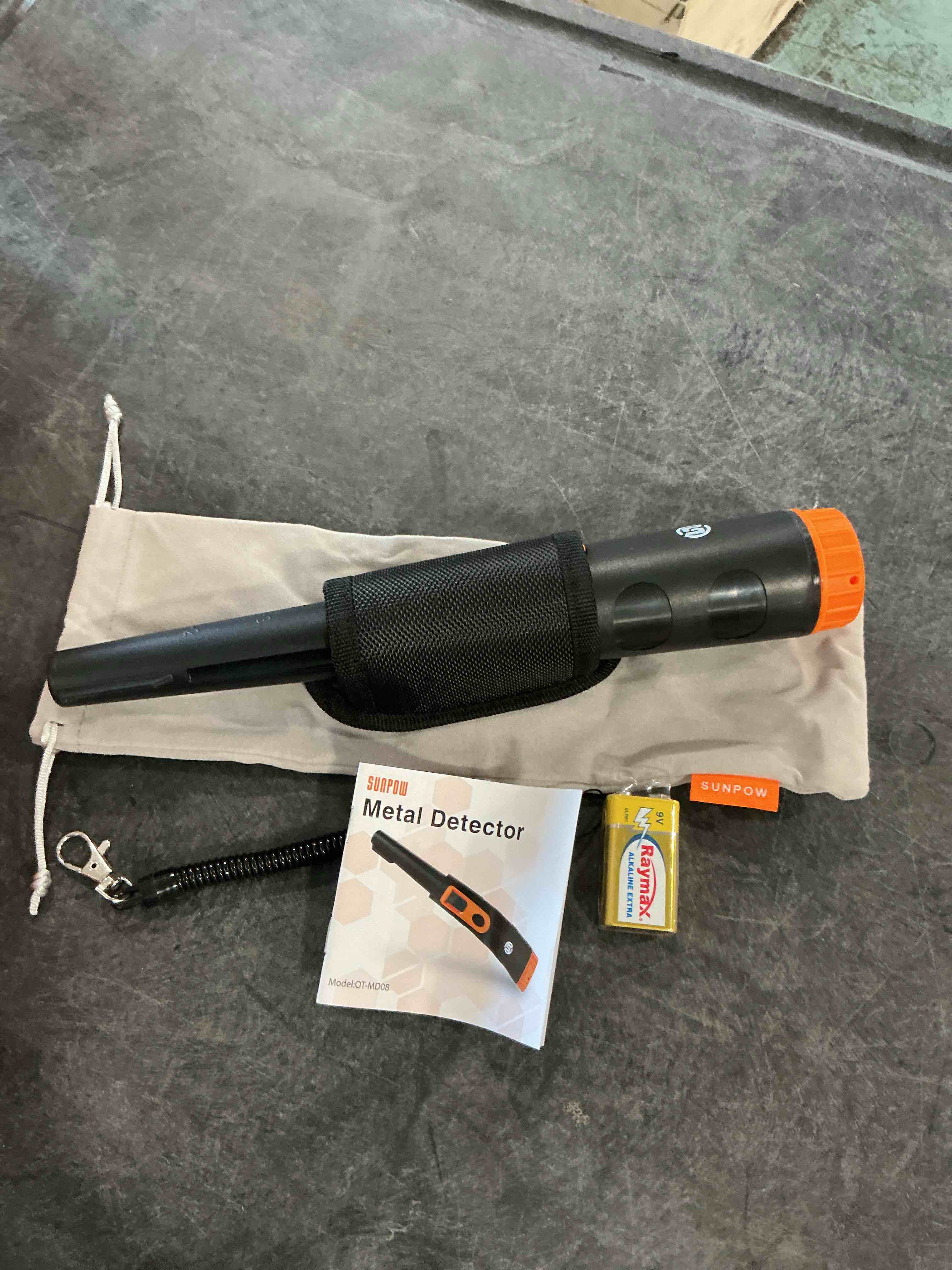 https://s3.amazonaws.com/lotting-images-prod/NonstopDeals/GRA3614562_1755298268314.jpeg