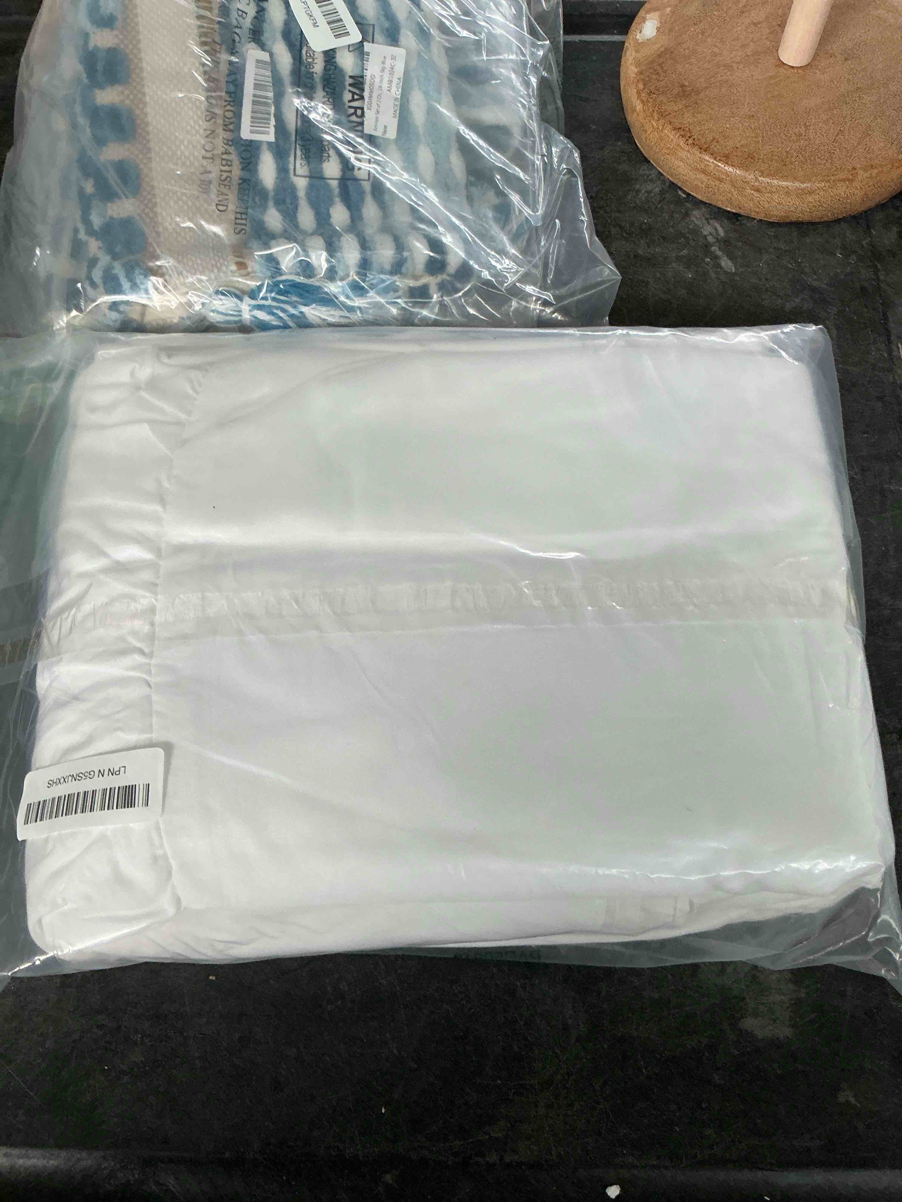 https://s3.amazonaws.com/lotting-images-prod/NonstopDeals/GRA3614658_1755378783263.jpeg