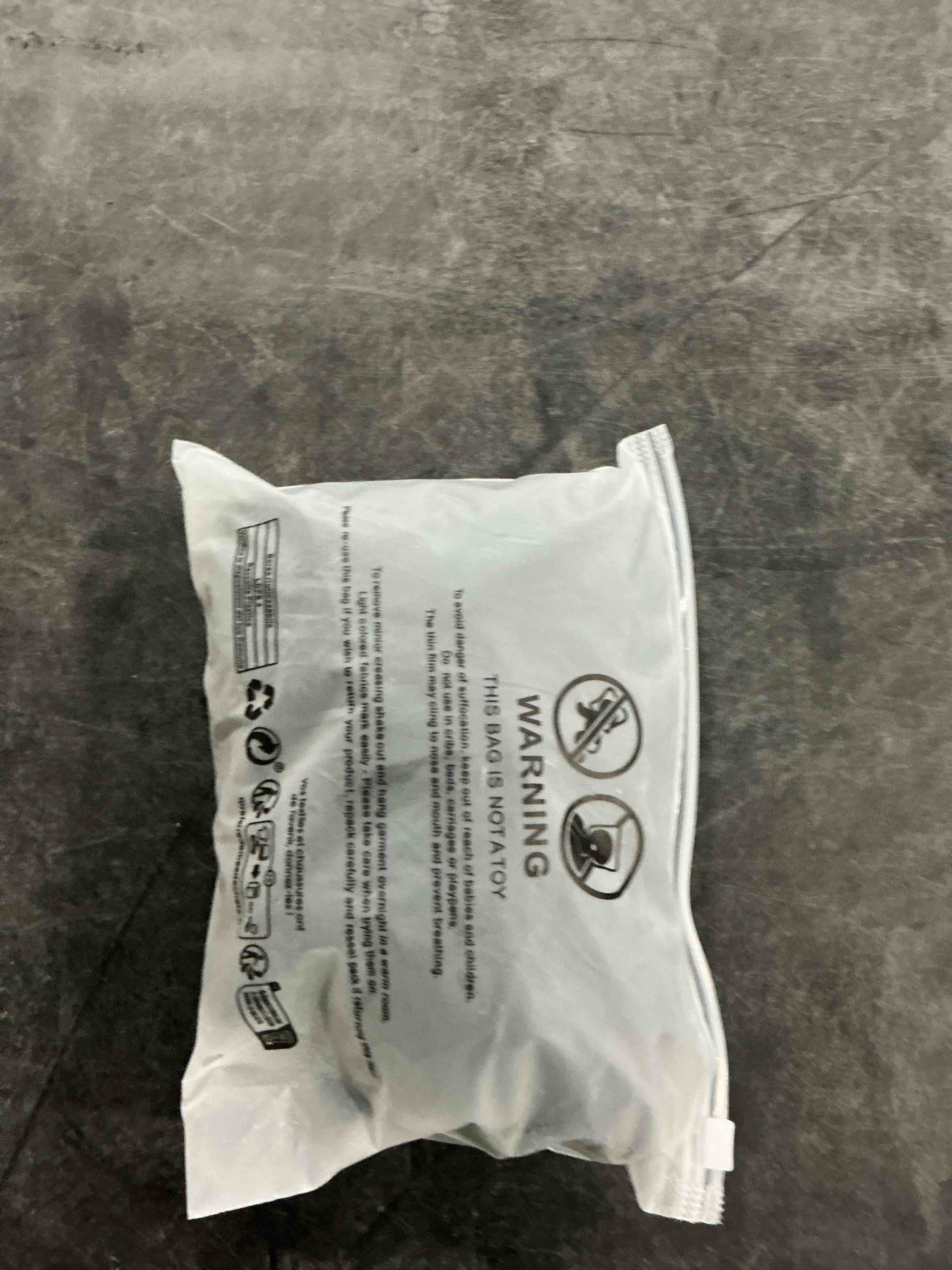 https://s3.amazonaws.com/lotting-images-prod/NonstopDeals/GRA3614694_1755386440984.jpeg