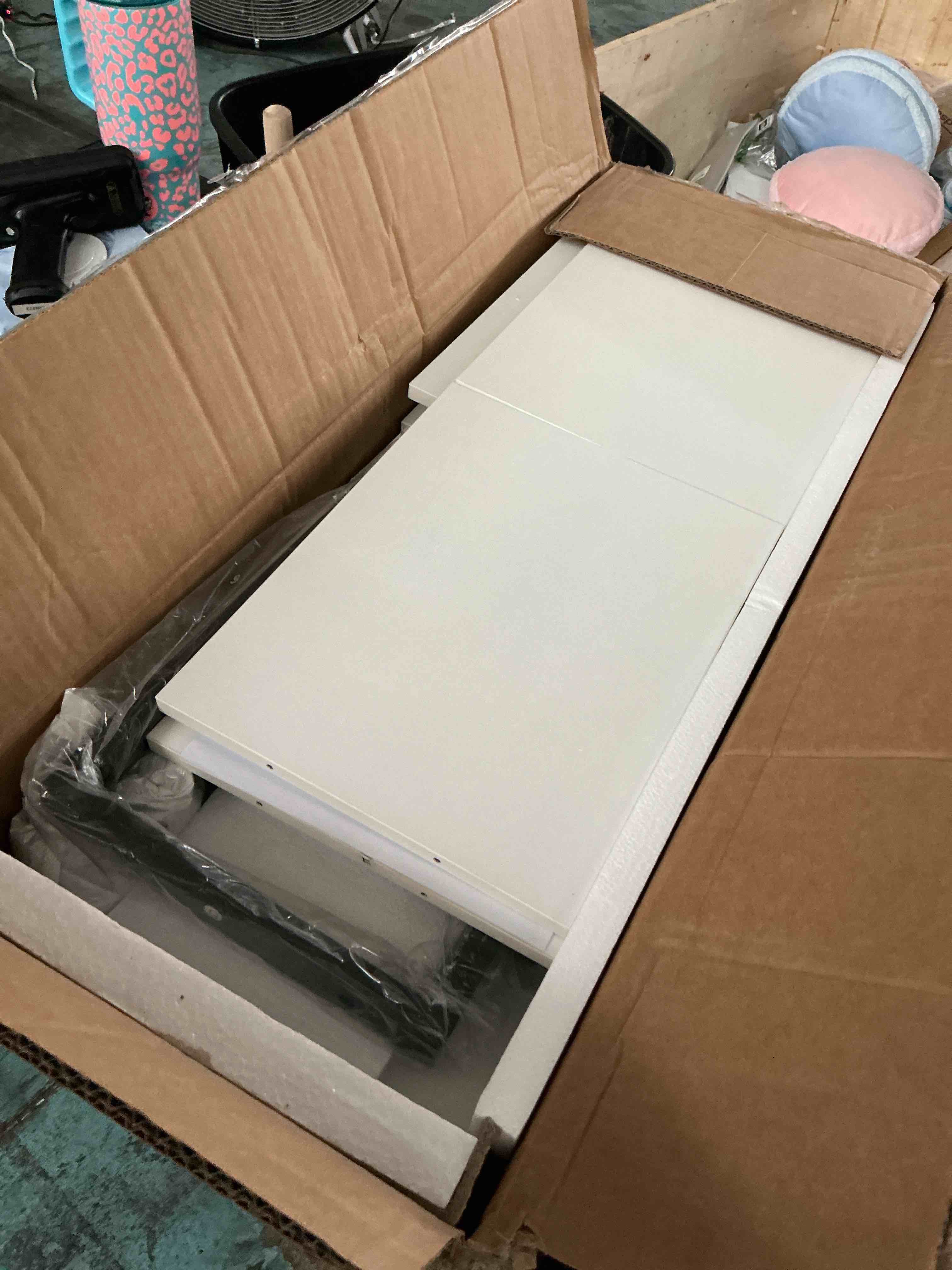 https://s3.amazonaws.com/lotting-images-prod/NonstopDeals/GRA3614717_1755452392433.jpeg