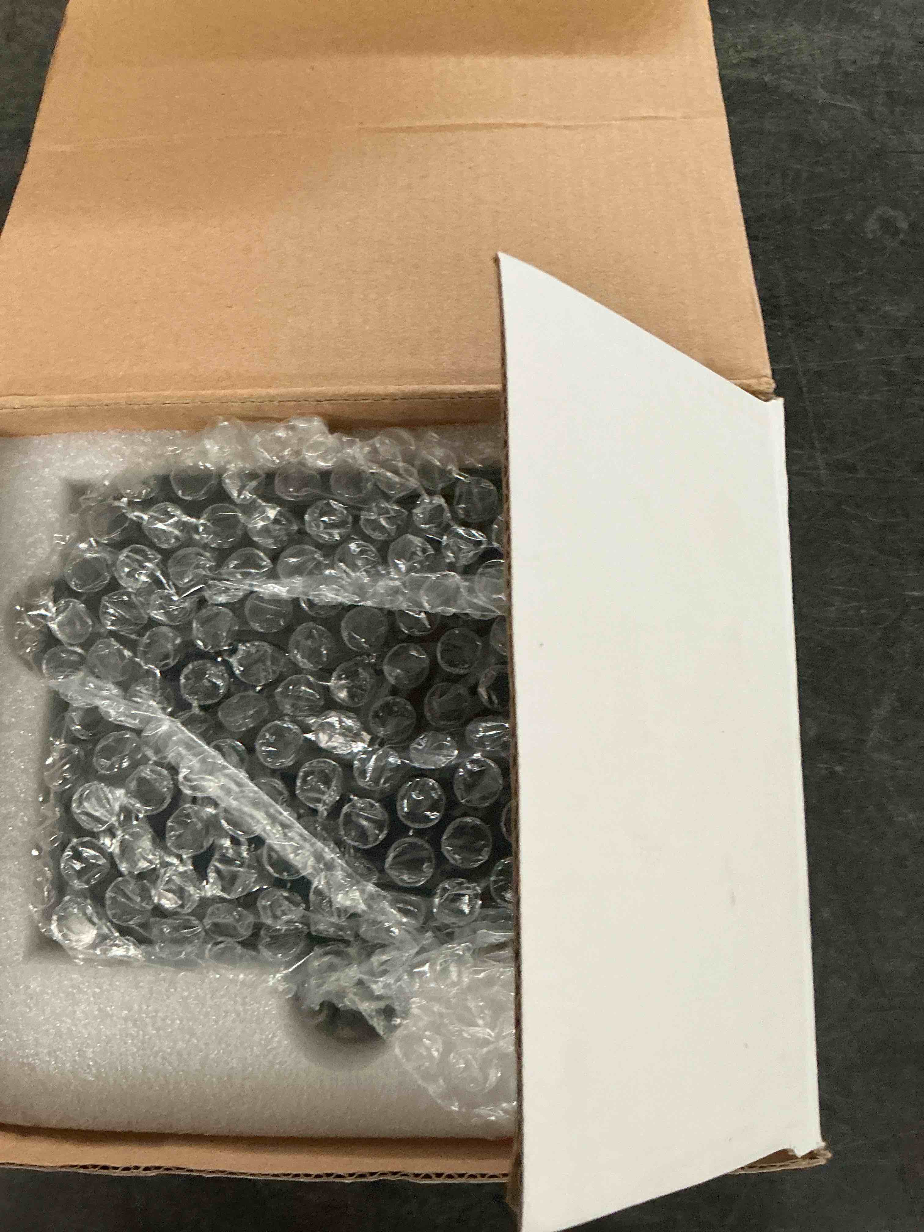 https://s3.amazonaws.com/lotting-images-prod/NonstopDeals/GRA3614772_1755458830139.jpeg