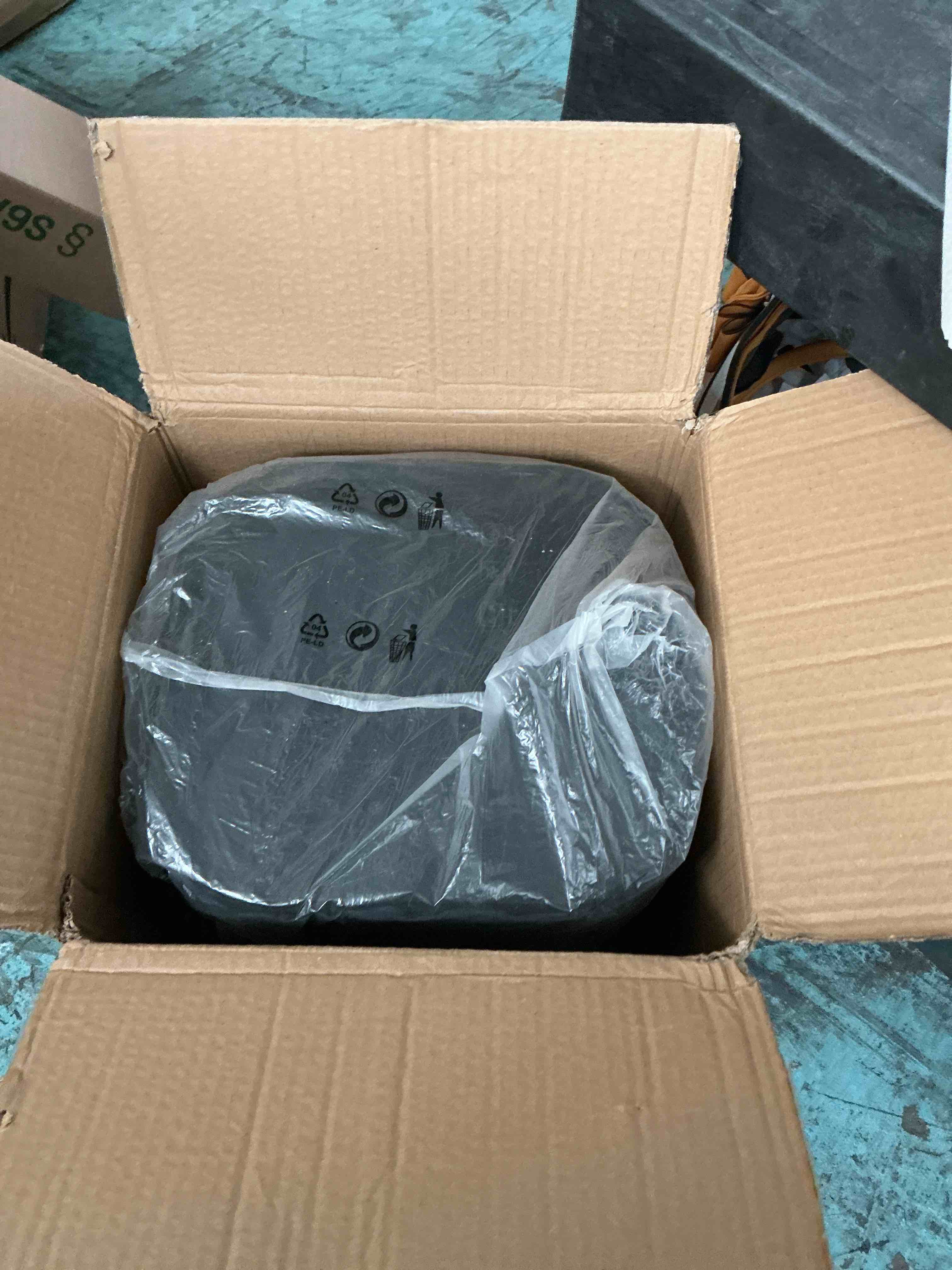 https://s3.amazonaws.com/lotting-images-prod/NonstopDeals/GRA3614793_1755460749585.jpeg