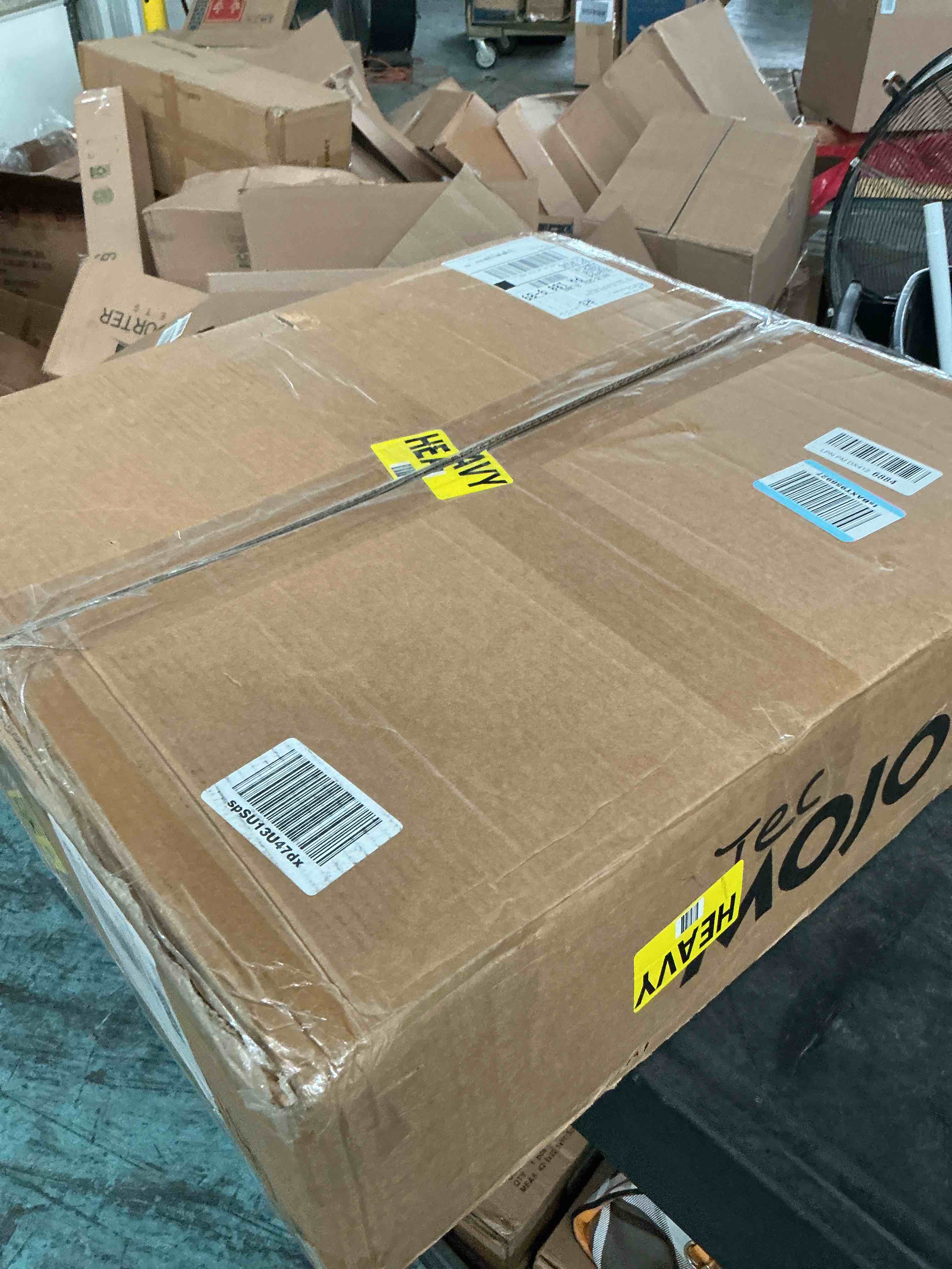 https://s3.amazonaws.com/lotting-images-prod/NonstopDeals/GRA3614840_1755465693998.jpeg