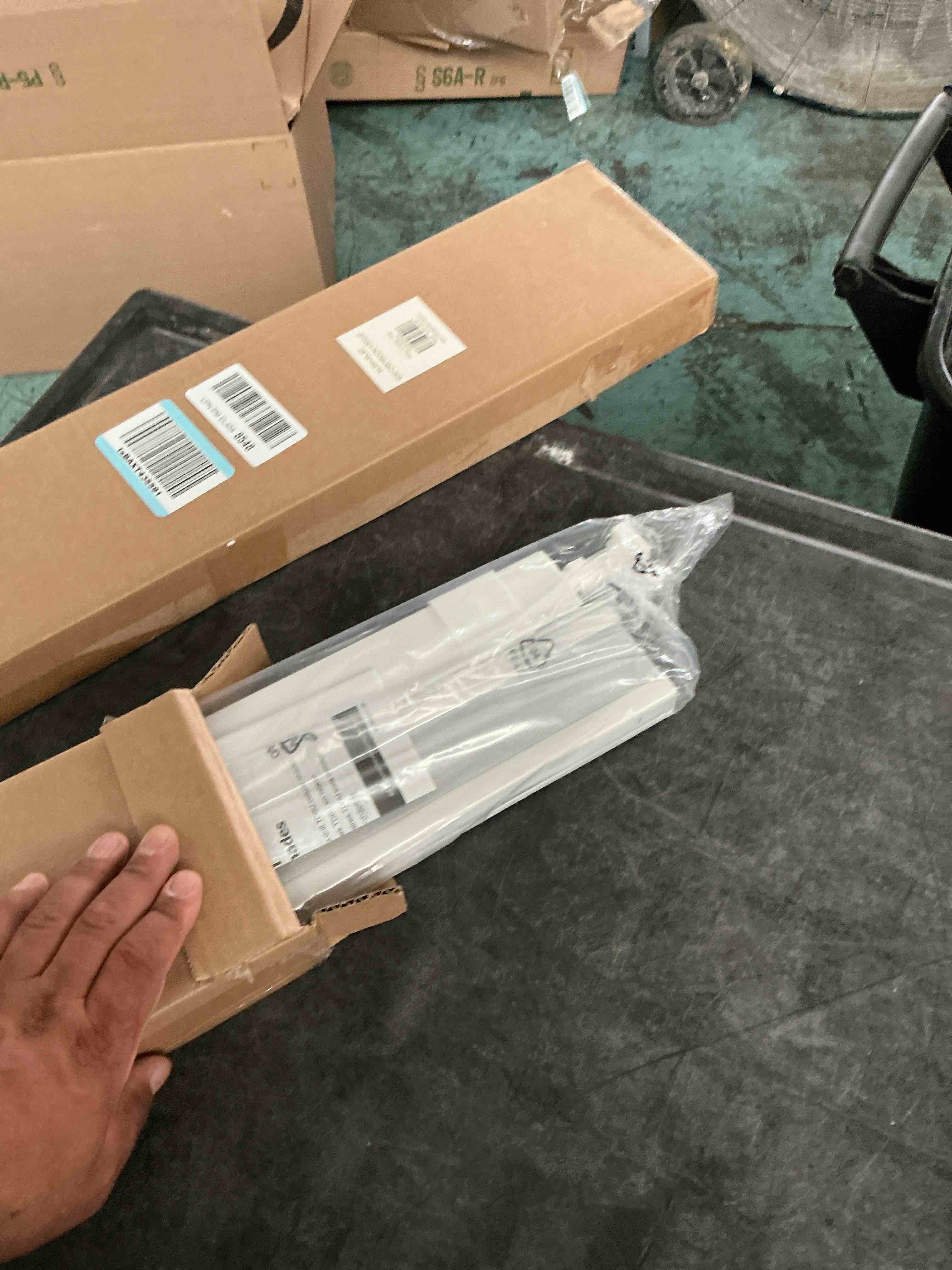 https://s3.amazonaws.com/lotting-images-prod/NonstopDeals/GRA3614858_1755467488081.jpeg