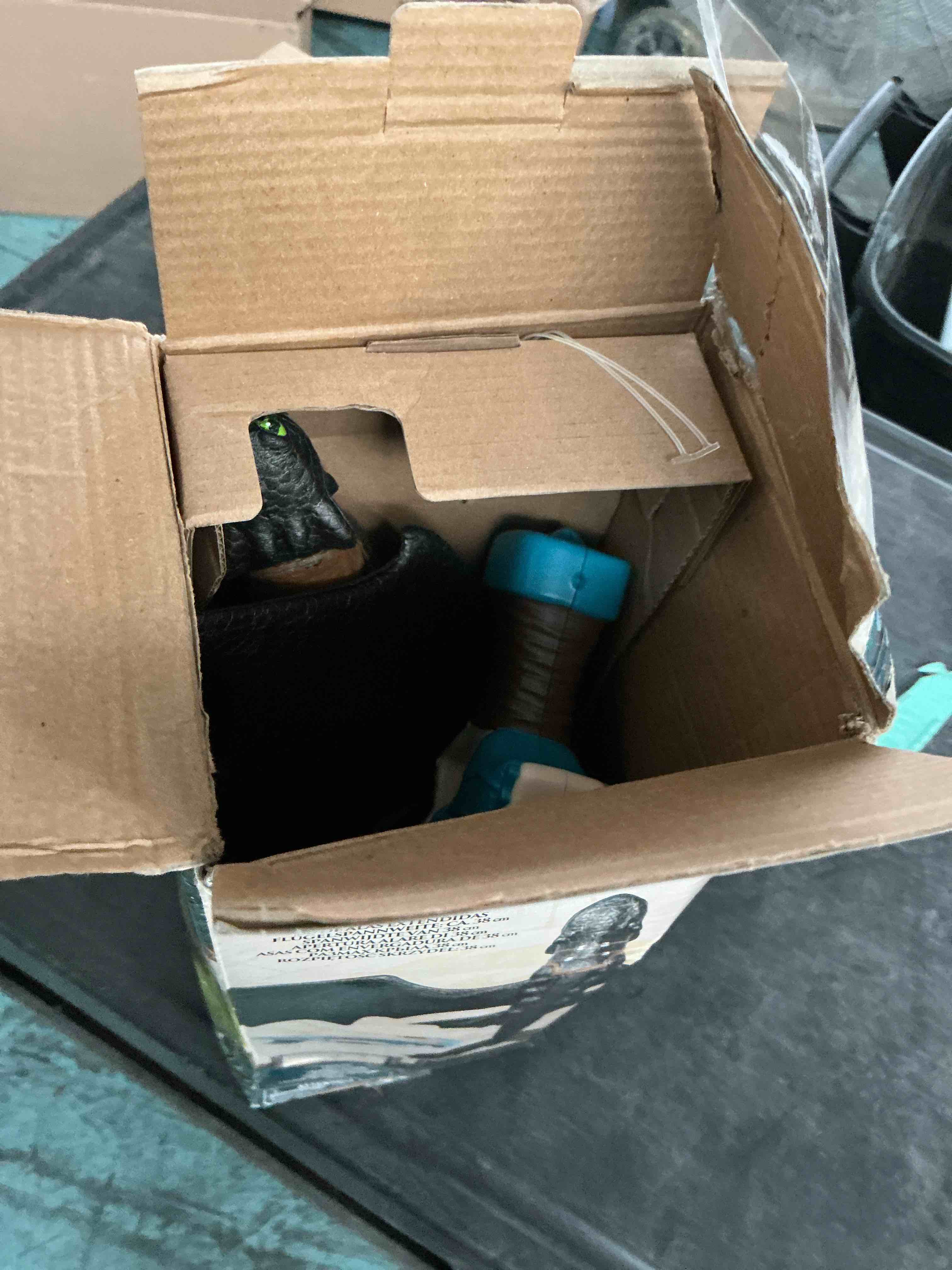 https://s3.amazonaws.com/lotting-images-prod/NonstopDeals/GRA3614874_1755469716647.jpeg