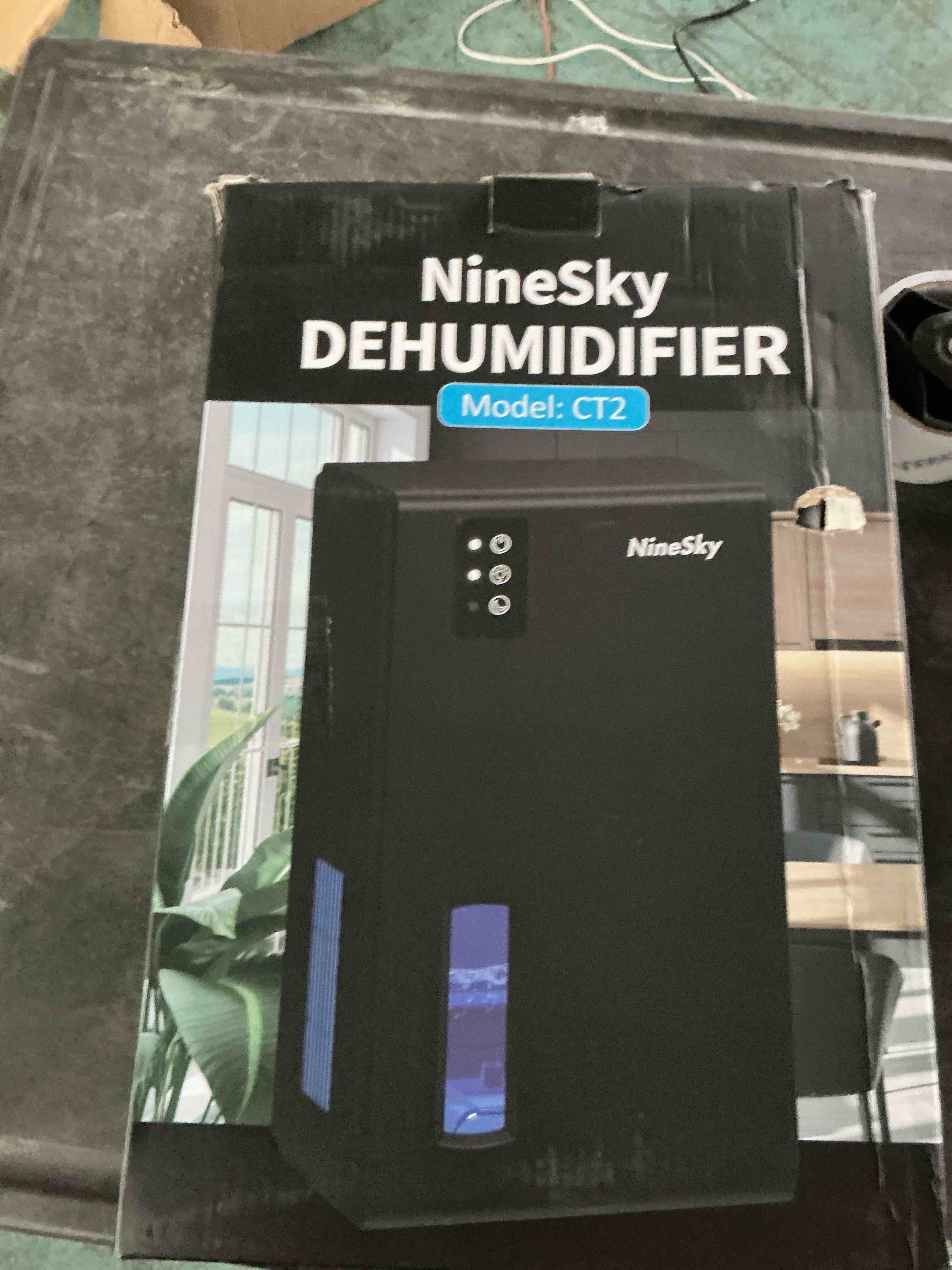 https://s3.amazonaws.com/lotting-images-prod/NonstopDeals/GRA3614912_1755623281309.jpeg