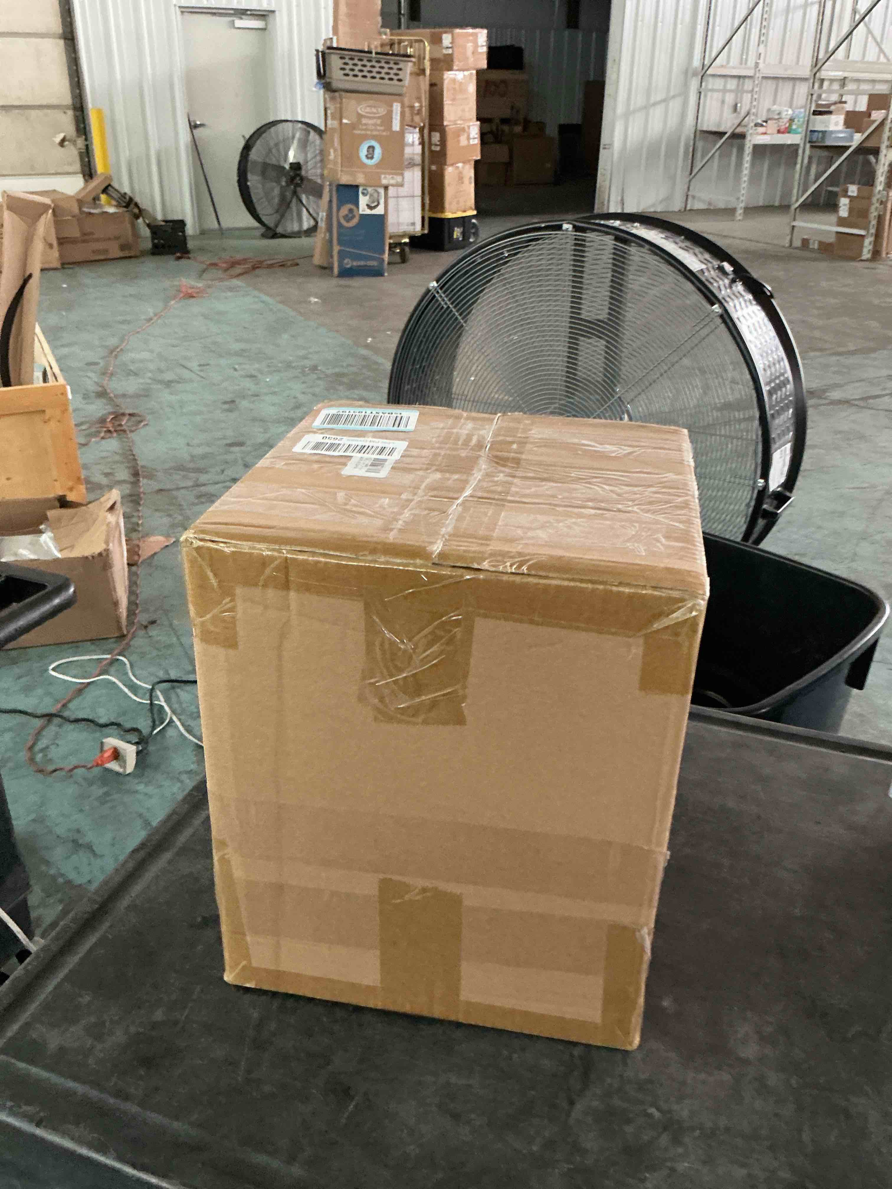 https://s3.amazonaws.com/lotting-images-prod/NonstopDeals/GRA3614918_1755624014504.jpeg