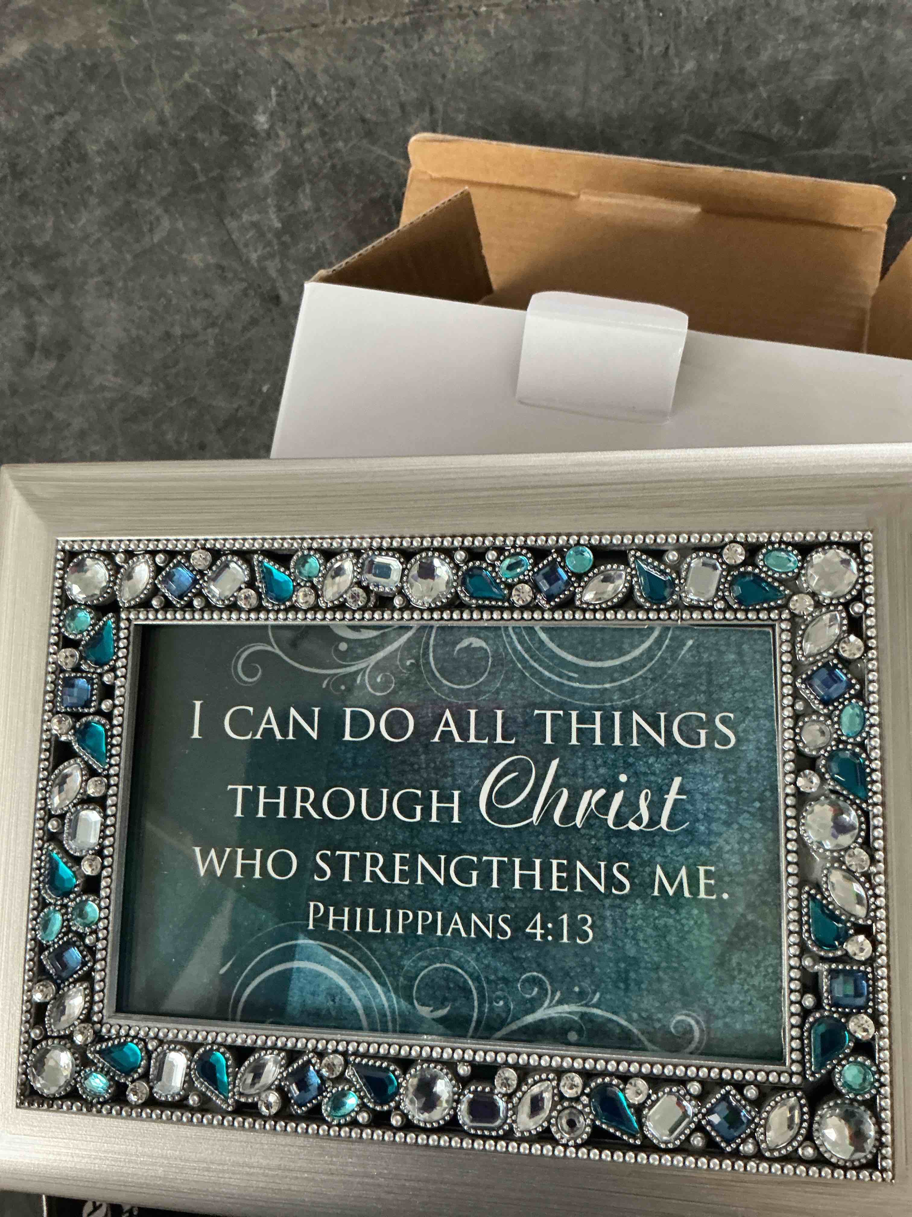 https://s3.amazonaws.com/lotting-images-prod/NonstopDeals/GRA3614959_1755631506366.jpeg