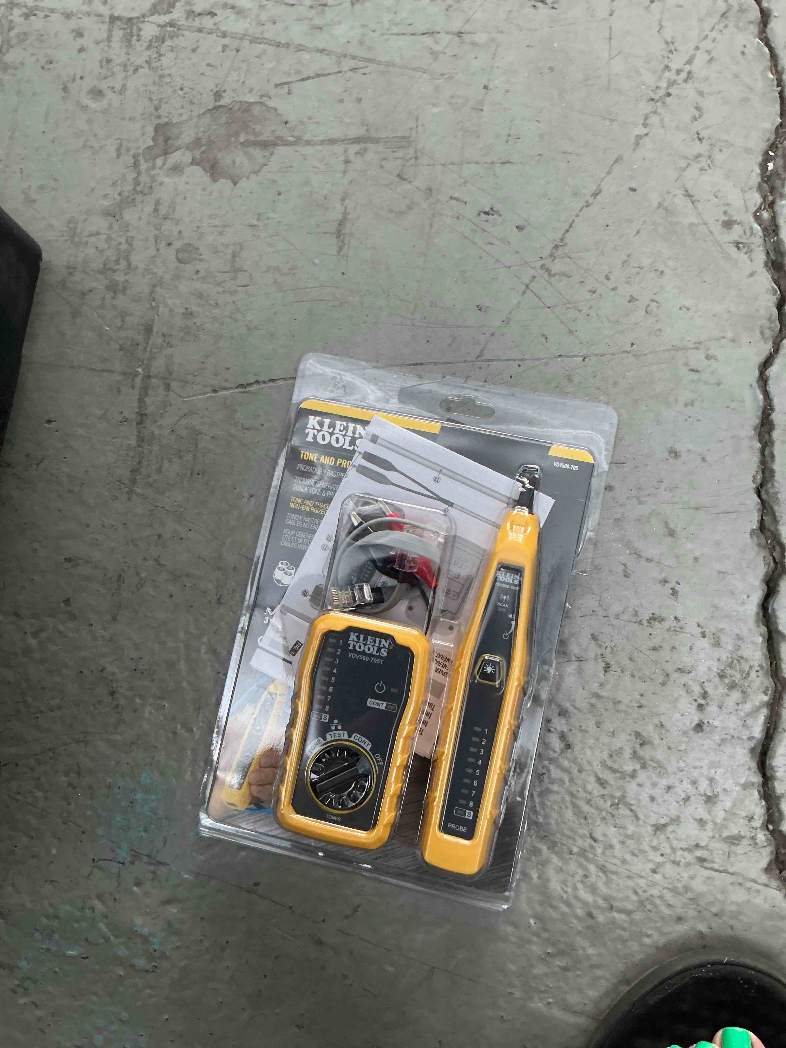 https://s3.amazonaws.com/lotting-images-prod/NonstopDeals/GRA3614970_1755634024990.jpeg