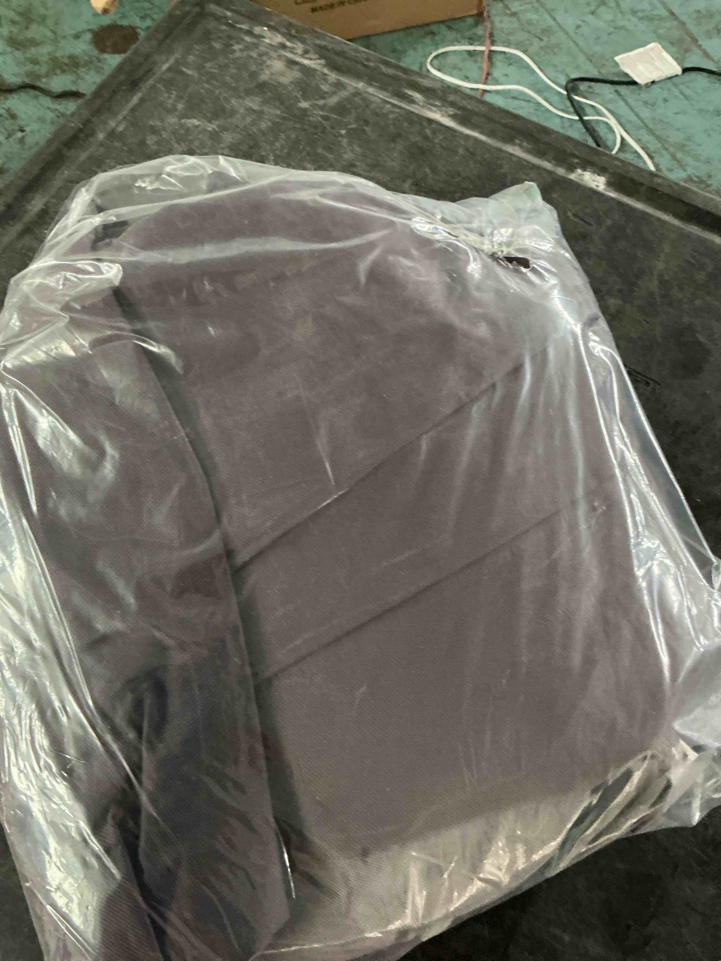 https://s3.amazonaws.com/lotting-images-prod/NonstopDeals/GRA3615034_1755709742112.jpeg