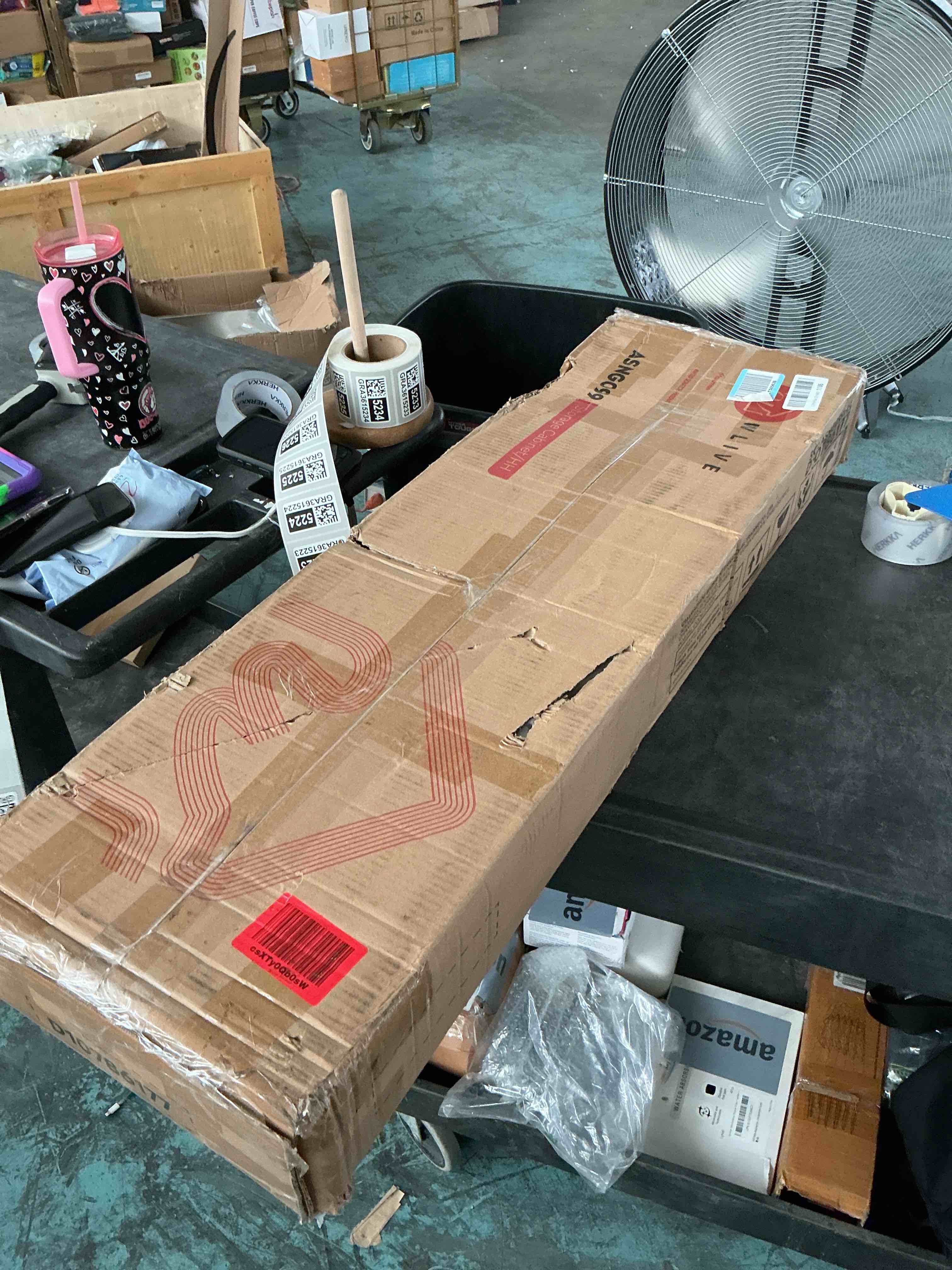 https://s3.amazonaws.com/lotting-images-prod/NonstopDeals/GRA3615222_1755714198862.jpeg