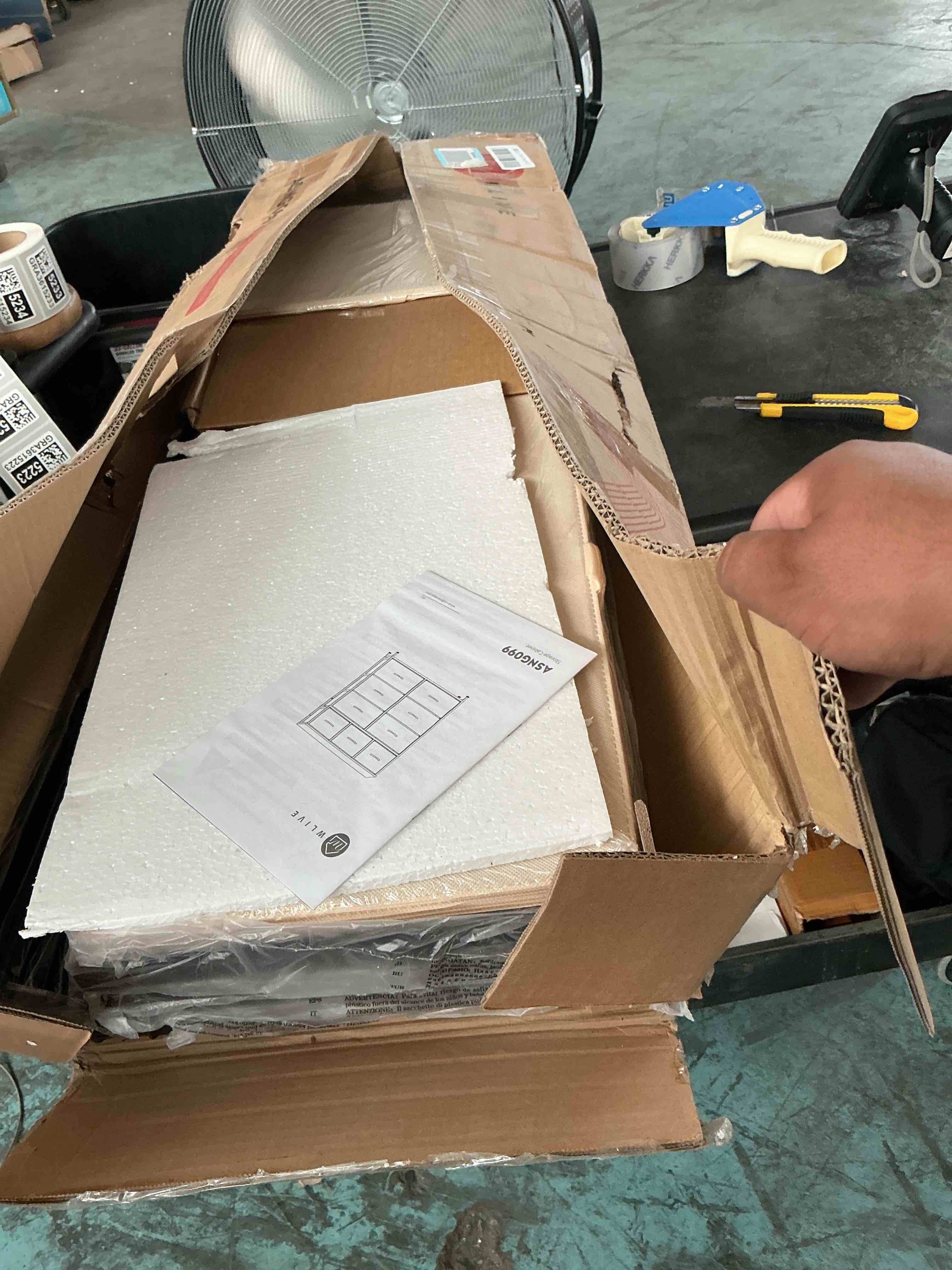 https://s3.amazonaws.com/lotting-images-prod/NonstopDeals/GRA3615222_1755714308453.jpeg
