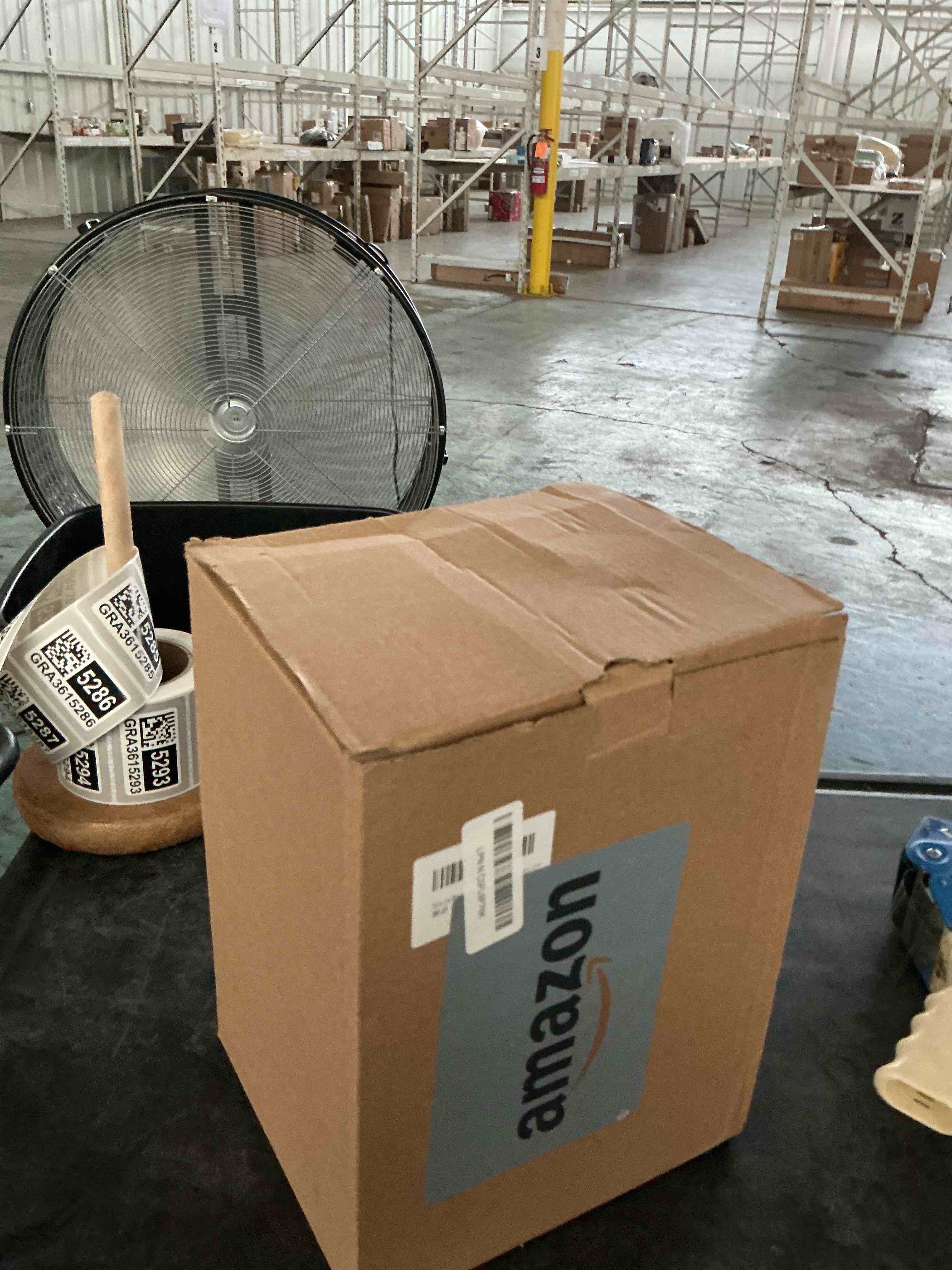https://s3.amazonaws.com/lotting-images-prod/NonstopDeals/GRA3615274_1755727857857.jpeg