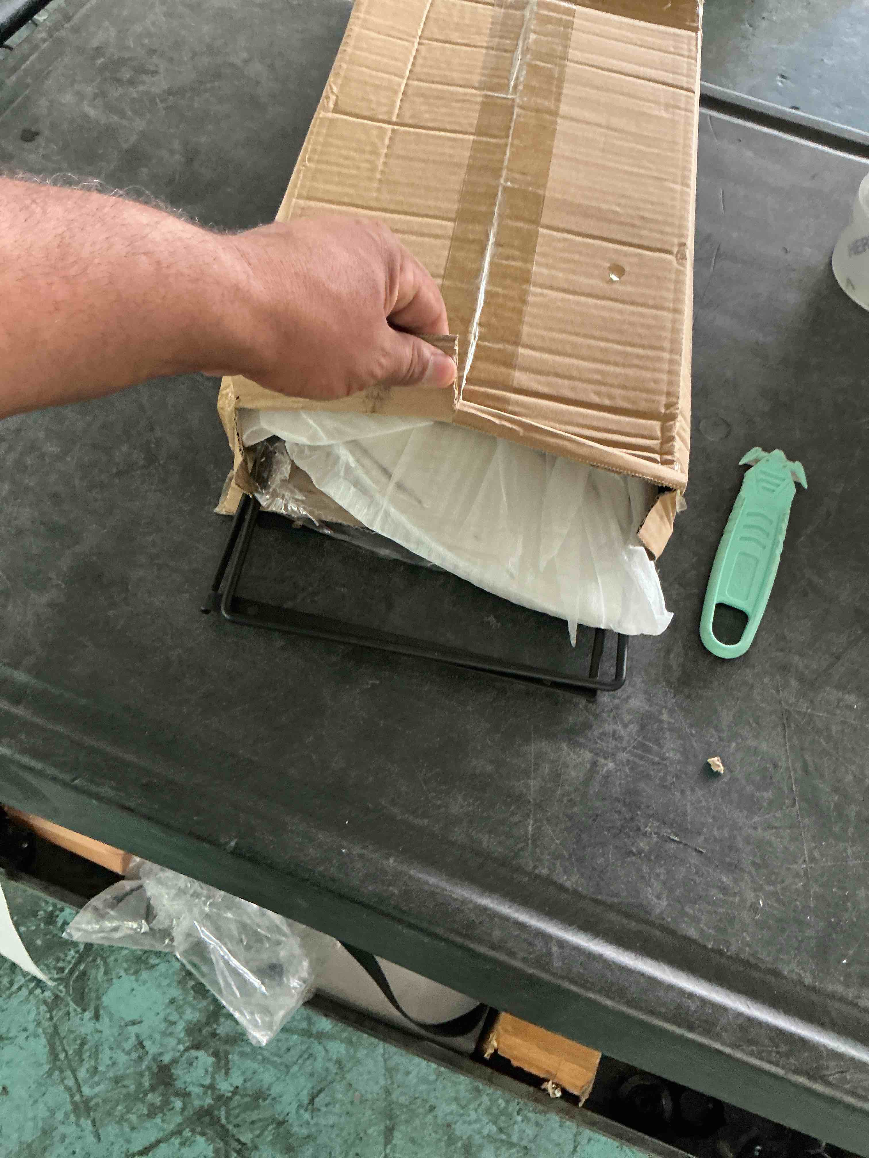 https://s3.amazonaws.com/lotting-images-prod/NonstopDeals/GRA3615301_1755789889124.jpeg